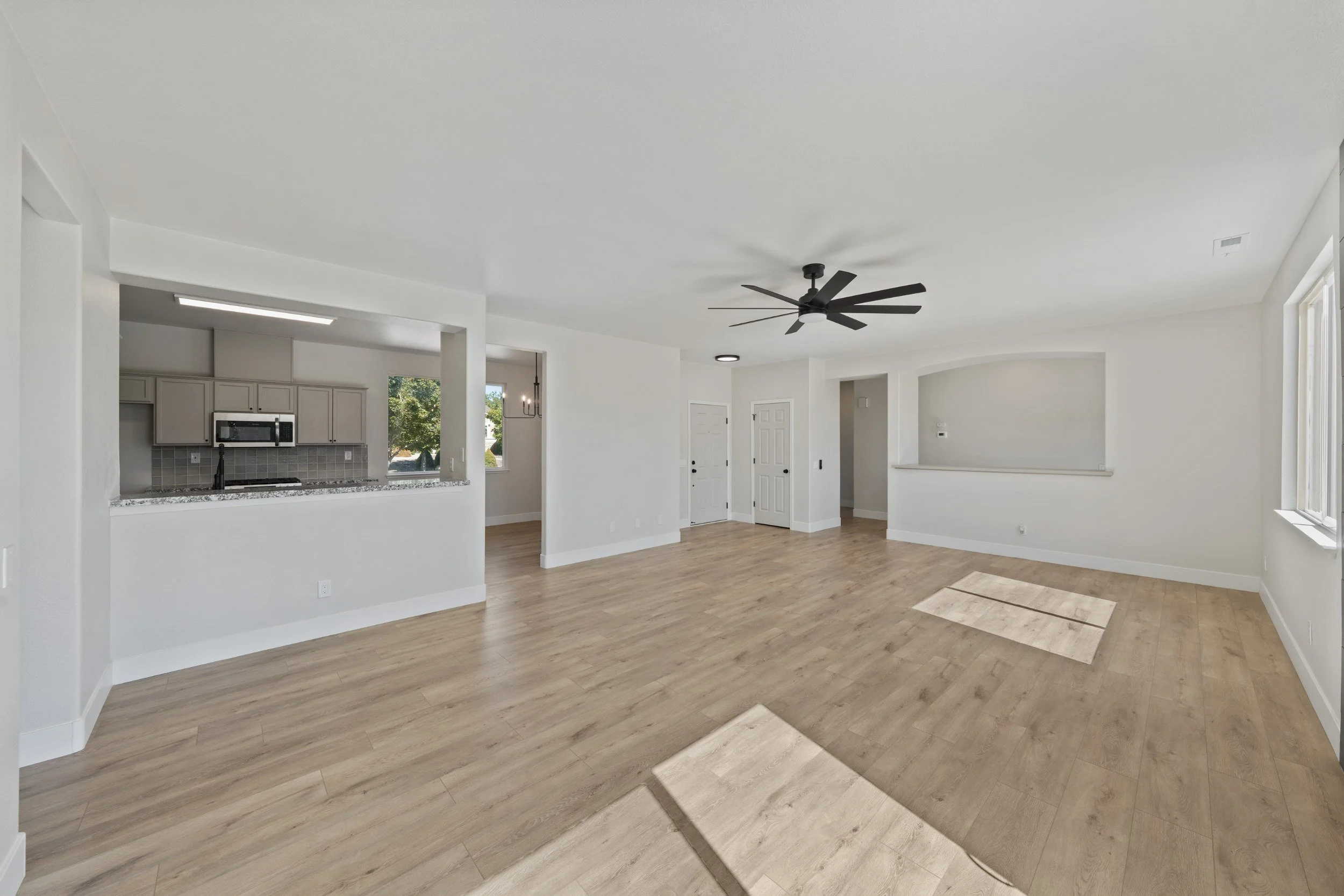 wr-living2-before.jpg