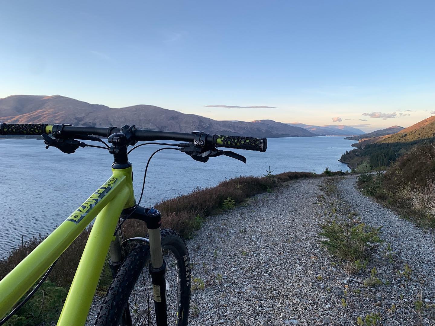 exploring the local trails and spectacular views along the way&hellip; 🚲 

#scottishhighlands #onich #besidetheloch #fortwilliam #fortwilliamscotland #summerbreaks #familyholidays #scottishselfcatering #highlandaccommodation #lochside #lochlinnhe #l