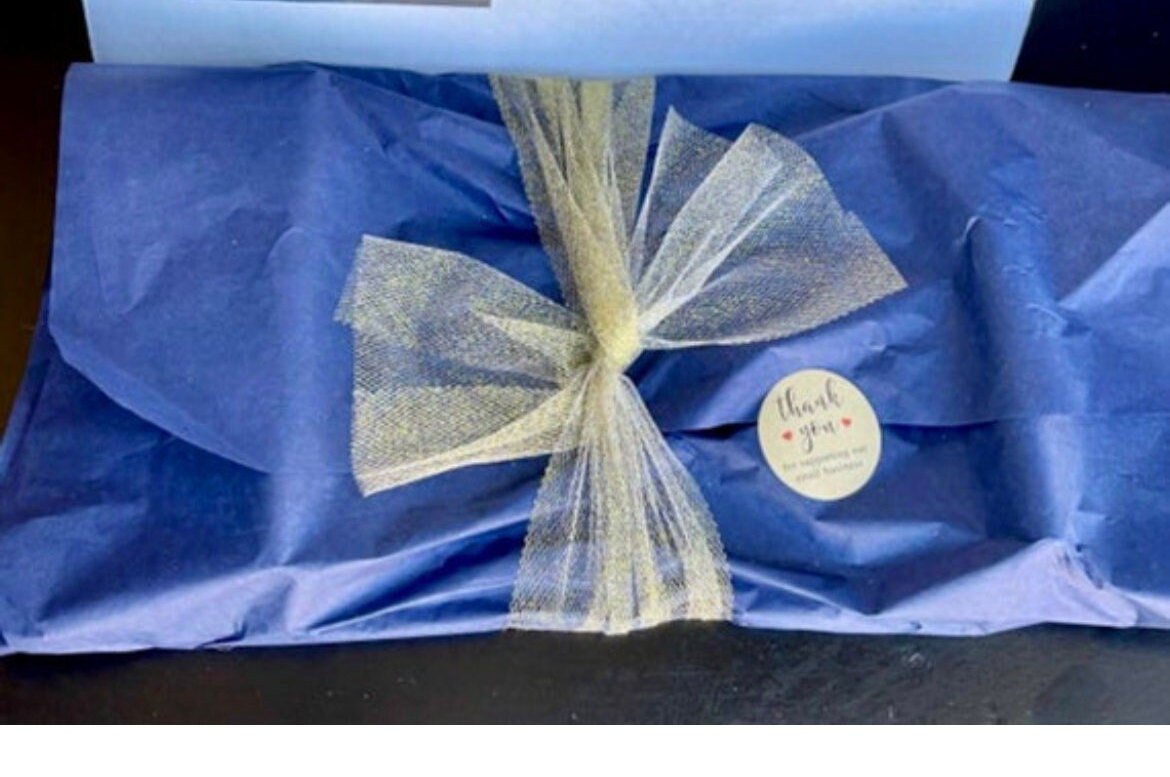 https://i.etsystatic.com/22067508/r/il/f310e2/5890512117/il_fullxfull.5890512117_8vkn.jpg