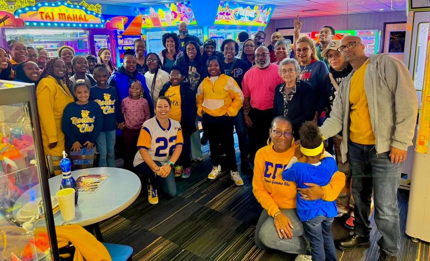 The Mu Nu Sigma Alumnae Chapter spent this 22nd as a family! Rhosebuds, Rhoers, Philos, Family, Friends and Guests took their talents to the bowling alley. Laughter and cheers could be heard over pins being knocked down. Some Sorors copied one anothe