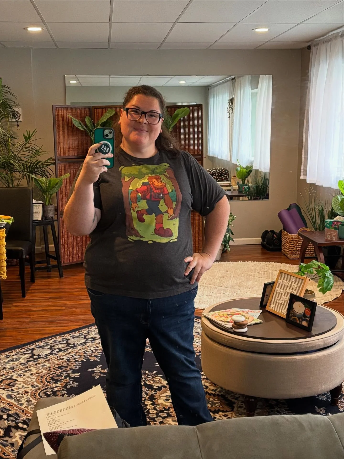 Had a blast @marconichiropracticandwellness Spring Roll #vegancookingclass last night. Couldn&rsquo;t pass up a chance to snap a pic with the OG PNW Mascot, Solomon Sasquatch 👣

#4EVRGRN #wearethepnw #aboutlastnight #tacoma #marconichiropracticandwe