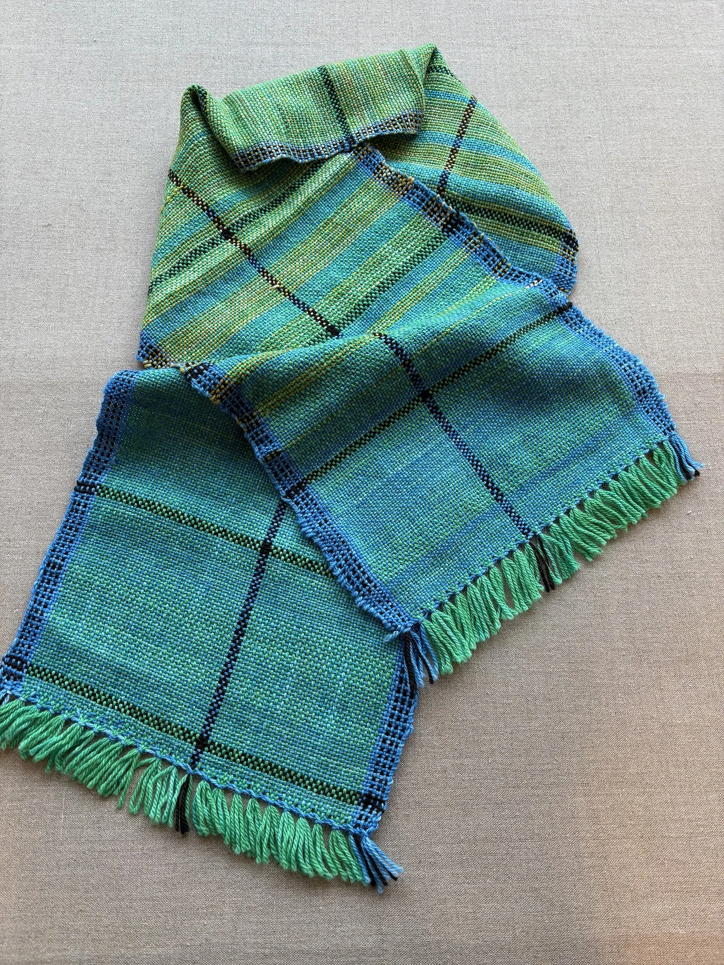 Liz_Scarf_grnblu.jpg