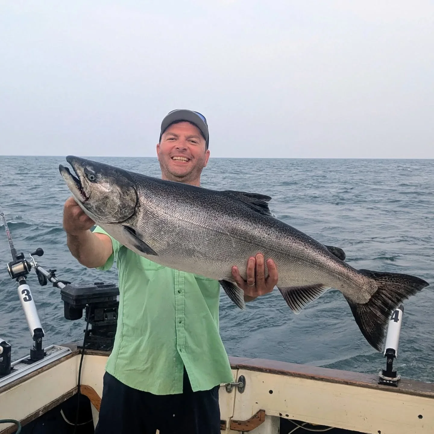 It was a rough one out there this morning but the fish didn't seem to mind, gotta love a mix bag chew!! 🥩🍝
.
.
It's time to fill the freezer, let's go fishing! ⬇️⬇️⬇️
.
.
📞 1-888-462-3995
🌐 kingslayersportfishing.ca
📧 kssportfishing@gmail.com
.
