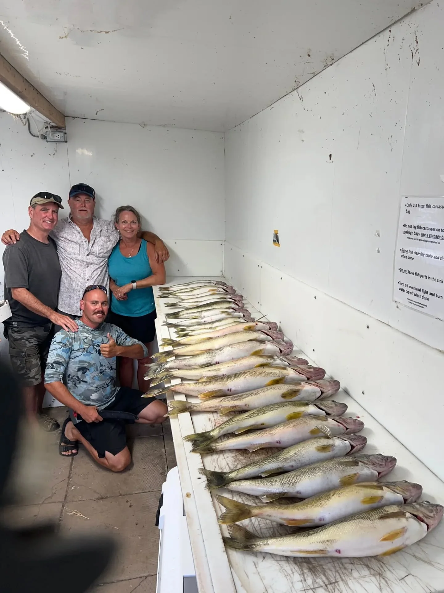 Couple stellar days on Lake Erie this week with some fantastic people! The time to catch walleye is right now... let's hit the lake and fill the freezer!! ⬇️⬇️⬇️
.
.
Let's go fishing!
.
.
📞 1-888-462-3995
🌐 kingslayersportfishing.ca
📧 kssportfishi