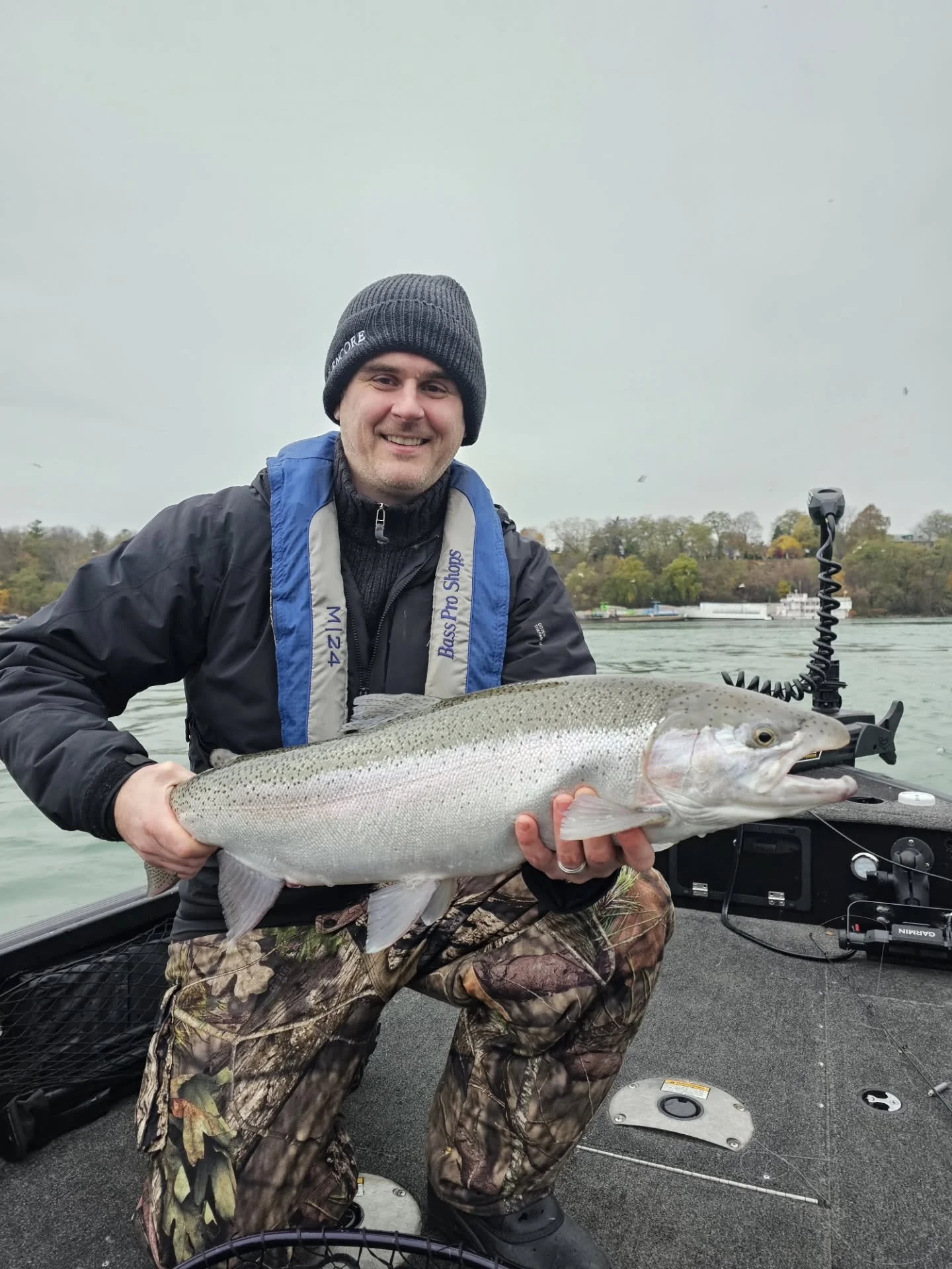 November was great! Thanks to everyone that decided to join us! Some great fish came to the hoop. 

Let's go fishing! ⬇️⬇️⬇️
.
.
📞 1-888-462-3995
🌐 kingslayersportfishing.ca
📧 kssportfishing@gmail.com
.
.
#FishingNiagara 
#LakeOntarioFishing 
#Nia