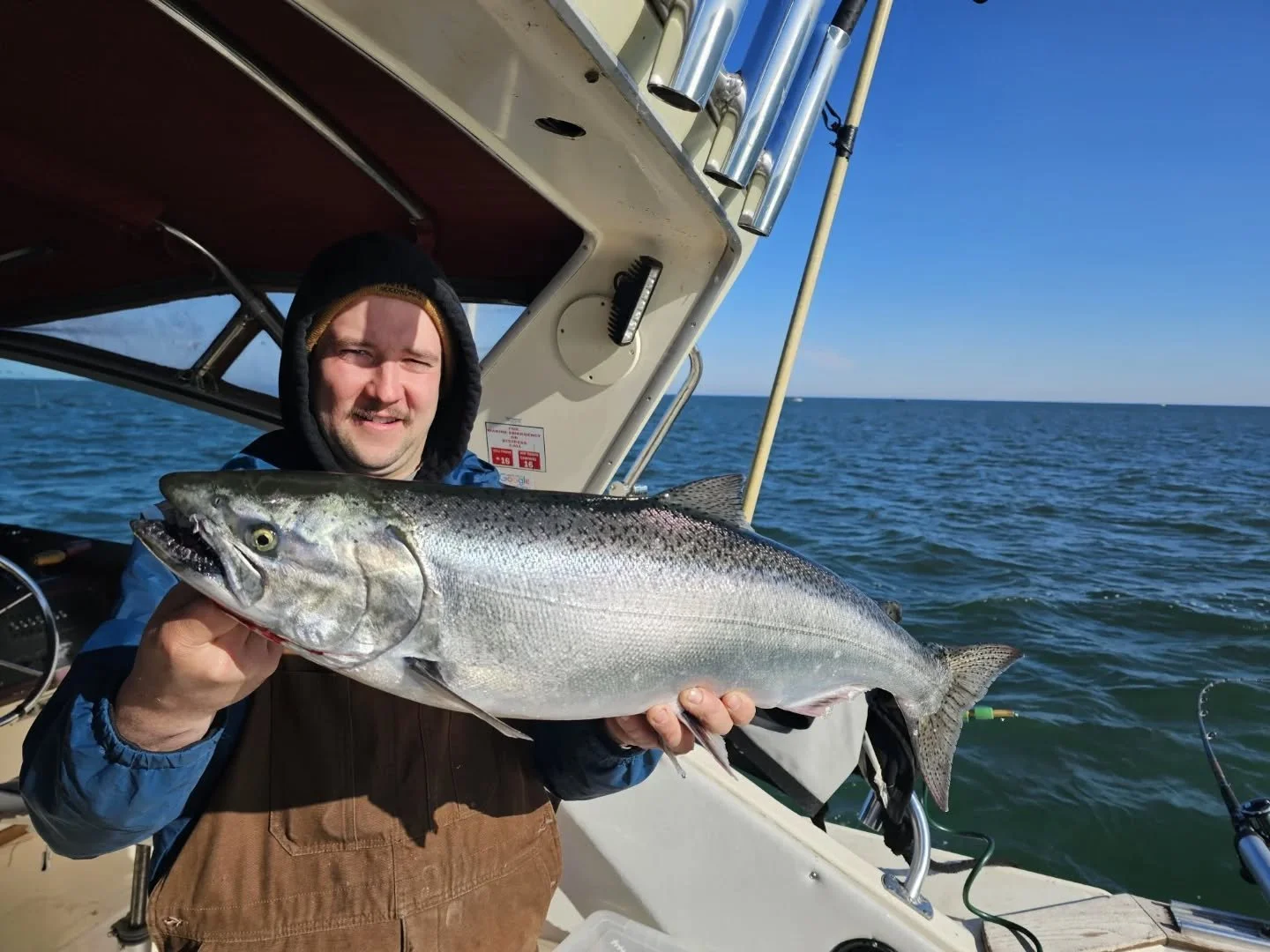 A true multi-species weekend here in Niagara! 🐟🔫
May is an incredible month to be on the water, and we're just getting started 👊 
.
.
Let's go fishing! ⬇️⬇️⬇️
.
.
📞 1-888-462-3995
🌐 kingslayersportfishing.ca
📧 kssportfishing@gmail.com
.
.
#fish