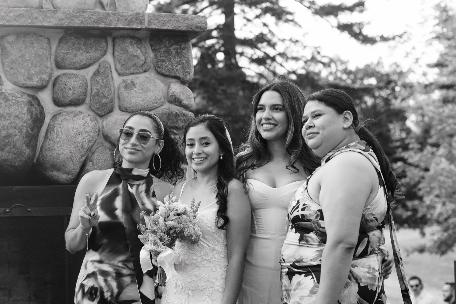 20260912-wedding-00516-sqslarge.jpg