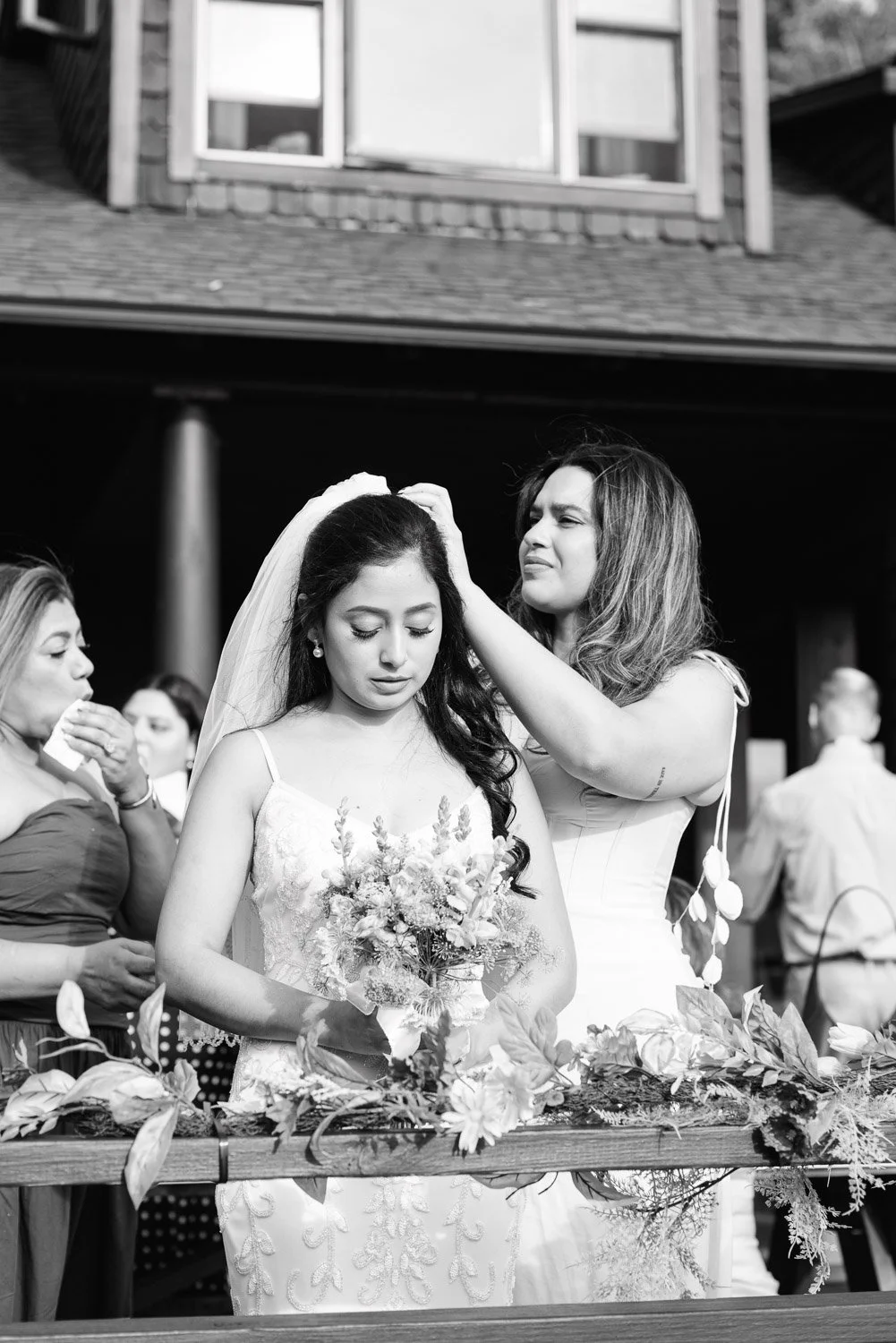 20260912-wedding-00537-sqslarge.jpg