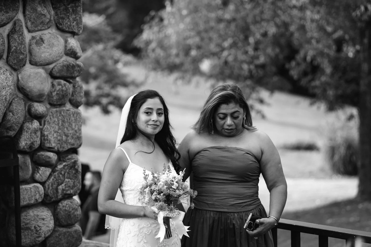 20260912-wedding-00469-sqslarge.jpg