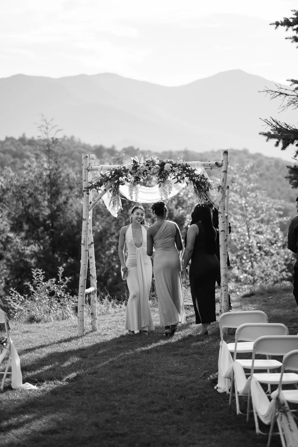 20260912-wedding-00701-sqslarge.jpg