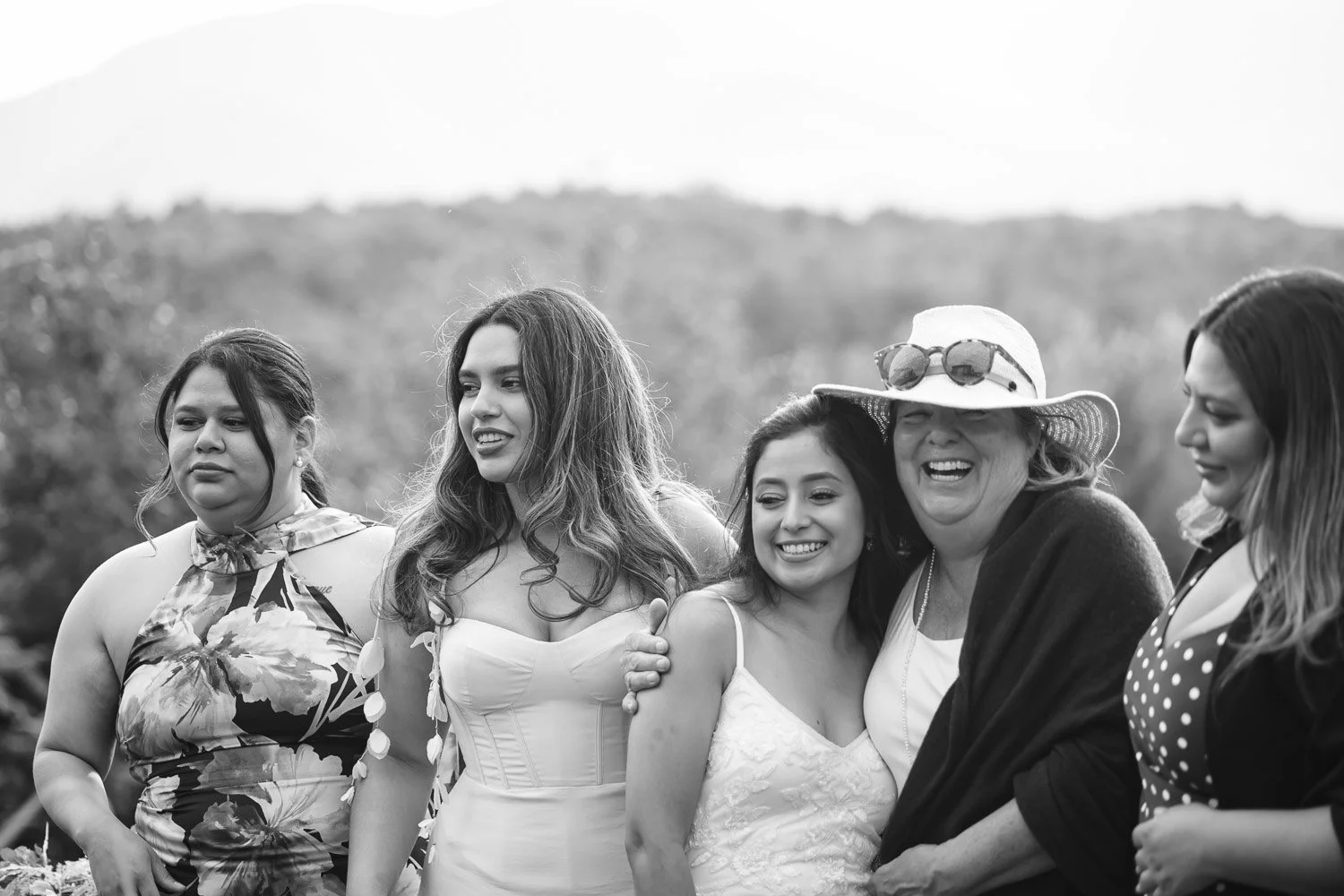 20260912-wedding-00603-sqslarge.jpg