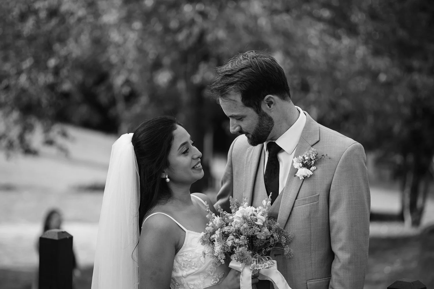 20260912-wedding-00455-sqslarge.jpg