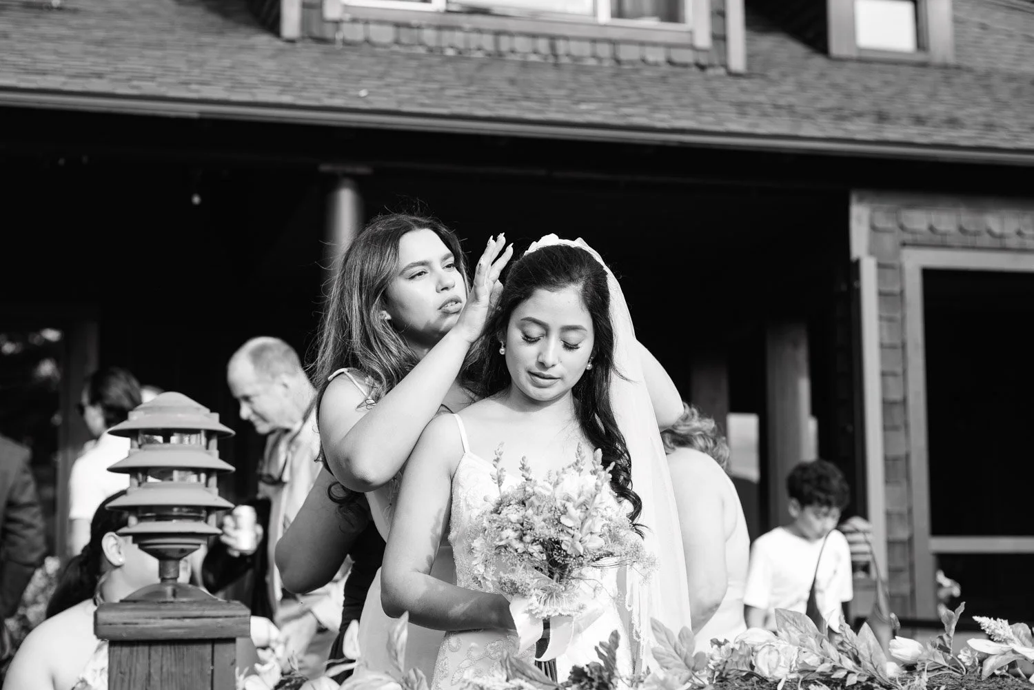 20260912-wedding-00533-sqslarge.jpg