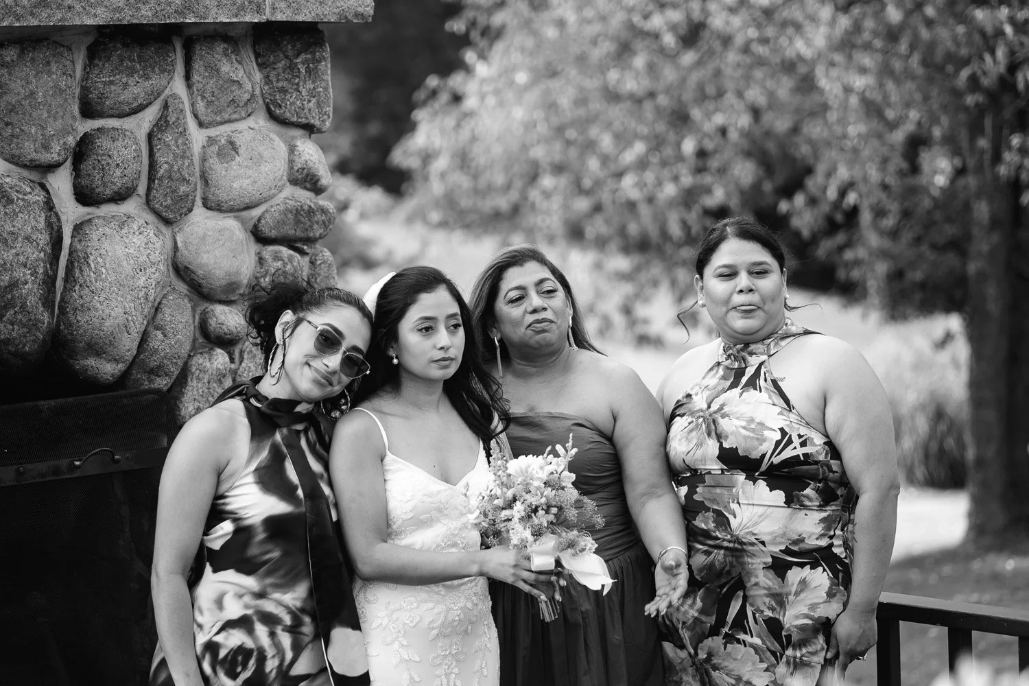 20260912-wedding-00487-sqslarge.jpg