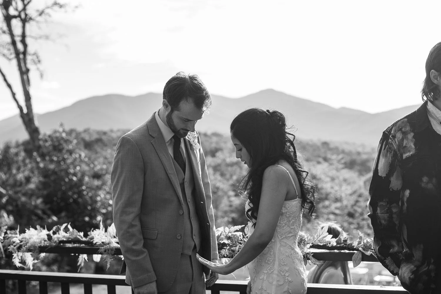 20260912-wedding-00626-sqslarge.jpg