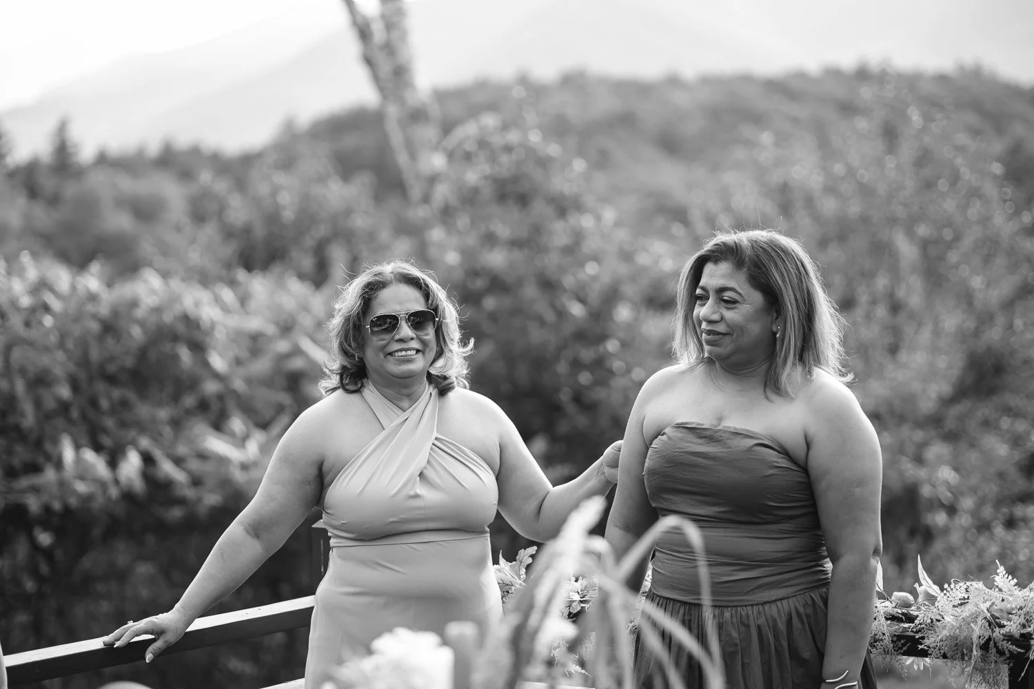20260912-wedding-00581-sqslarge.jpg