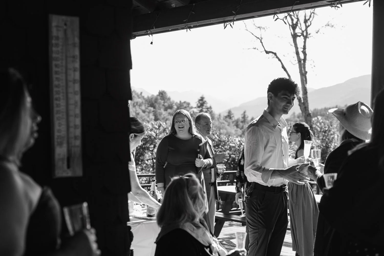 20260912-wedding-00161-sqslarge.jpg