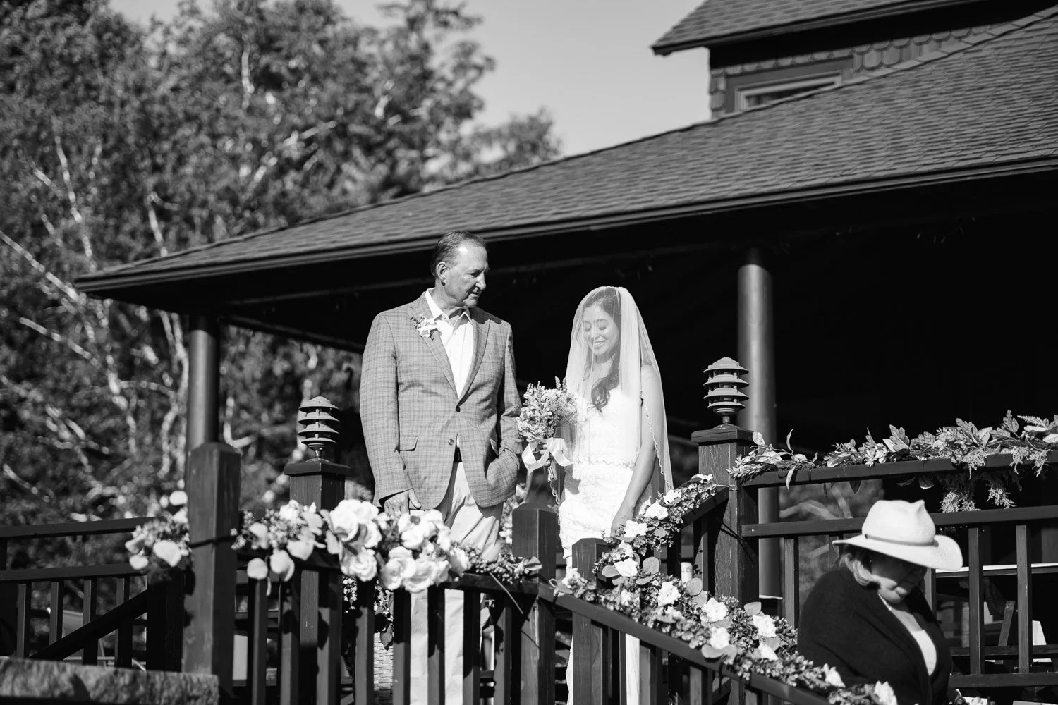 20260912-wedding-00285-sqslarge.jpg