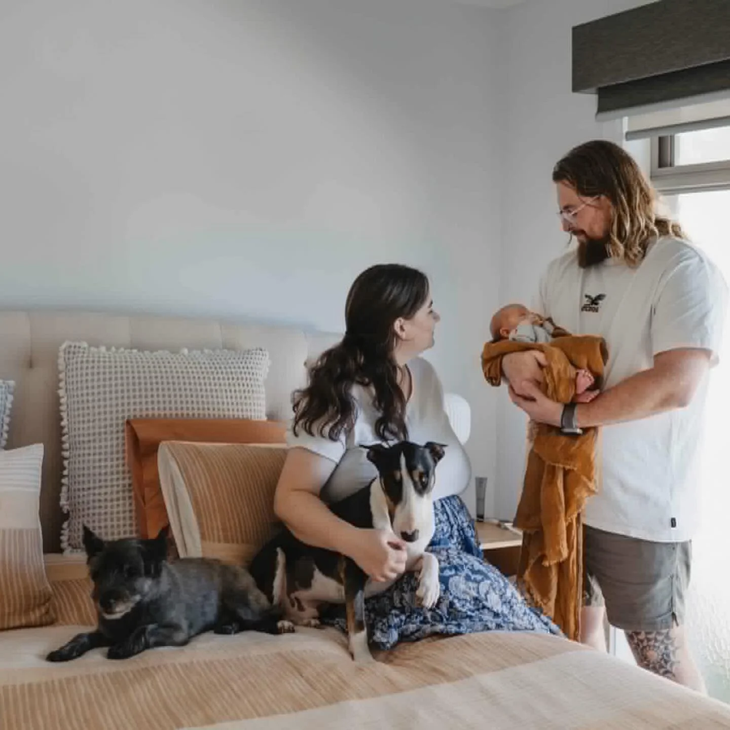 After many years of hoping and wishing and trying, Simone and James finally welcomed little Mia into their world.  She is their universe&hellip;.along with their fur babies of course 🥰🥰. Congratulations guys Mia is absolutely beautiful ❤️🥰🥰

@tiz