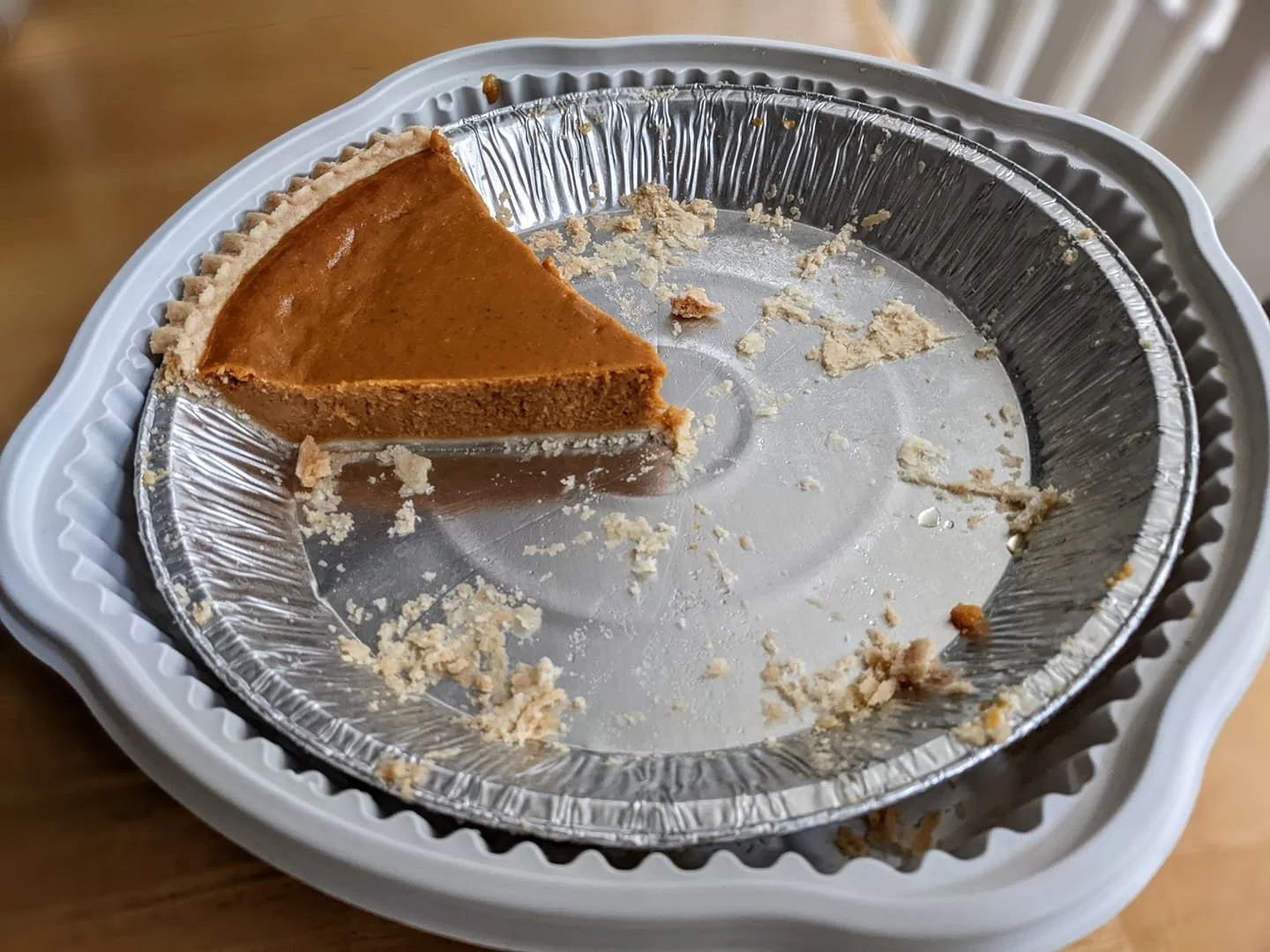 Costco Pumpkin Pie Review Ingredients Price Weight Servings — SnarkleSauce on Wry