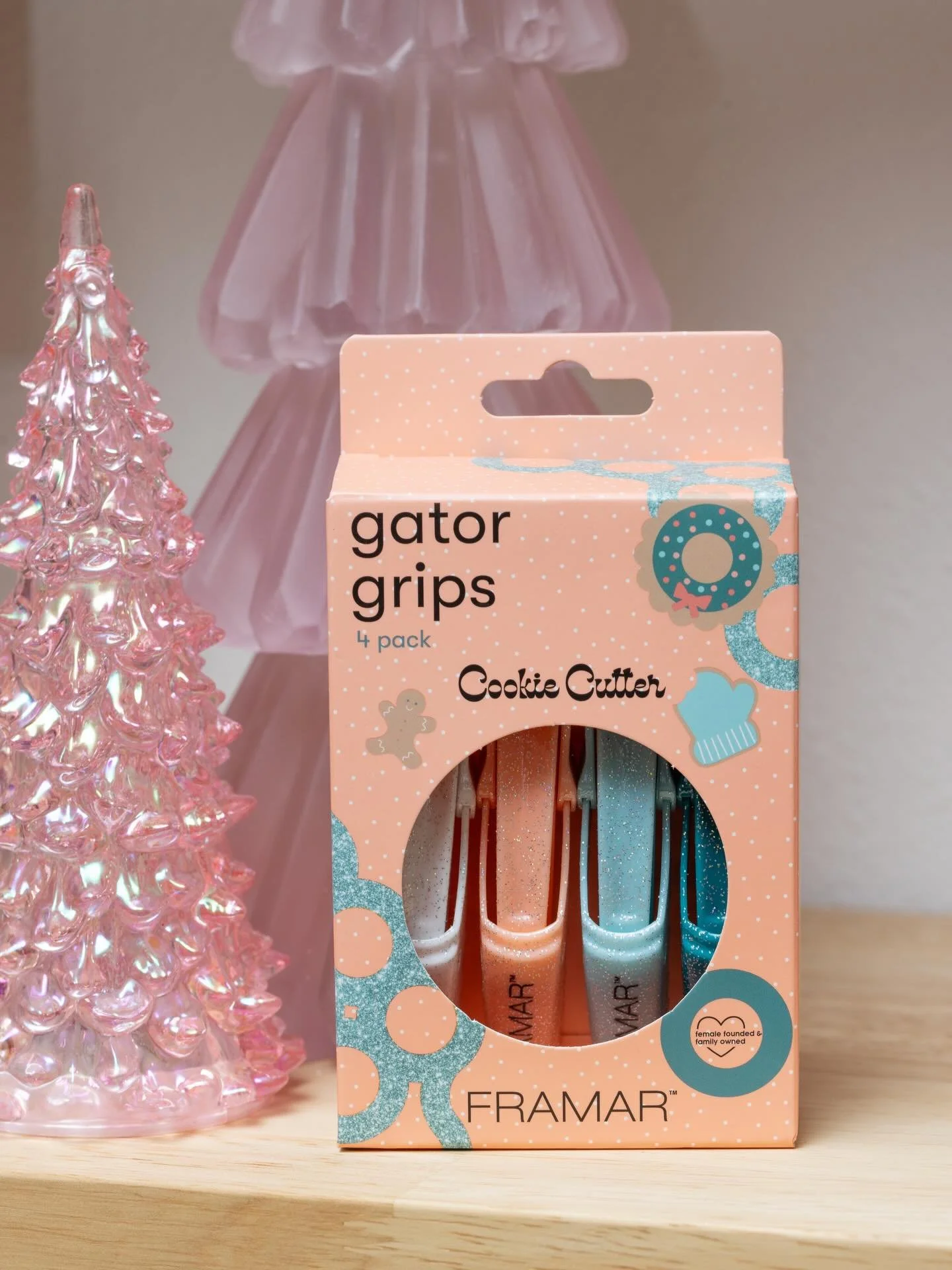 ✨ Stocking stuffers that sparkle ✨

It&rsquo;s the little things make the holidays magical, and at Nirvana Salon &amp; Spa, we&rsquo;re curated the perfect gifts that fit right in the stocking (or under the tree 😉).

💫 Hair accessories &amp; brushe