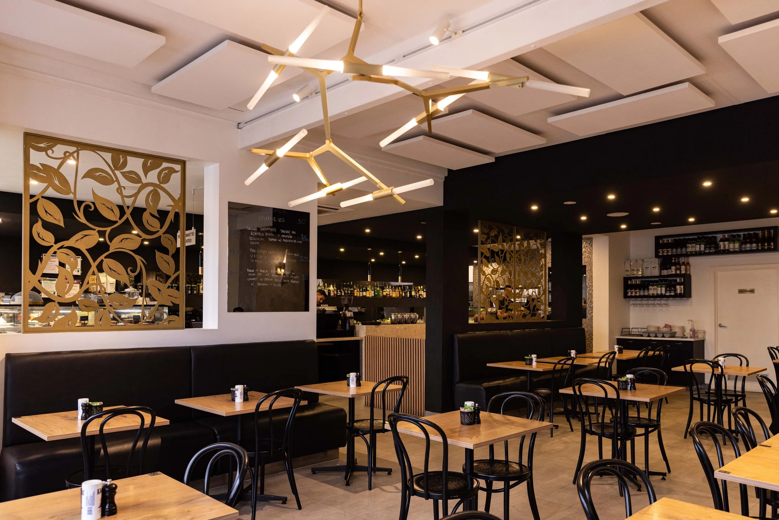 57 Cafe_15-6_011.JPG