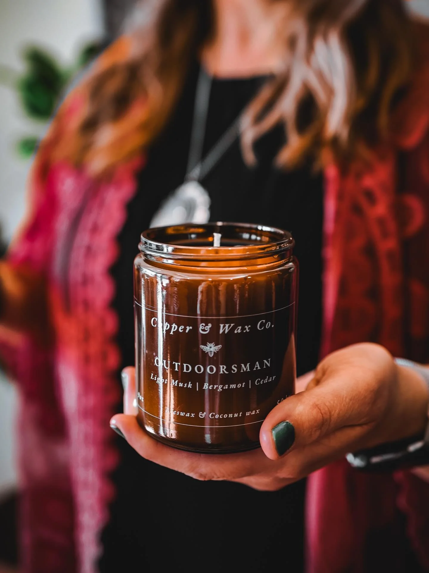 🪵🪓🍋&zwj;🟩 

Any Outdoorsman lovers out there?

Outdoorsman smells like a mans cologne&hellip;with notes of Cedar, Light Musk, and a hint of Bergamot. 

Swing by the storefront tomorrow - we&rsquo;re back to regular hours Thursday. 🧡

#sogood
#ma