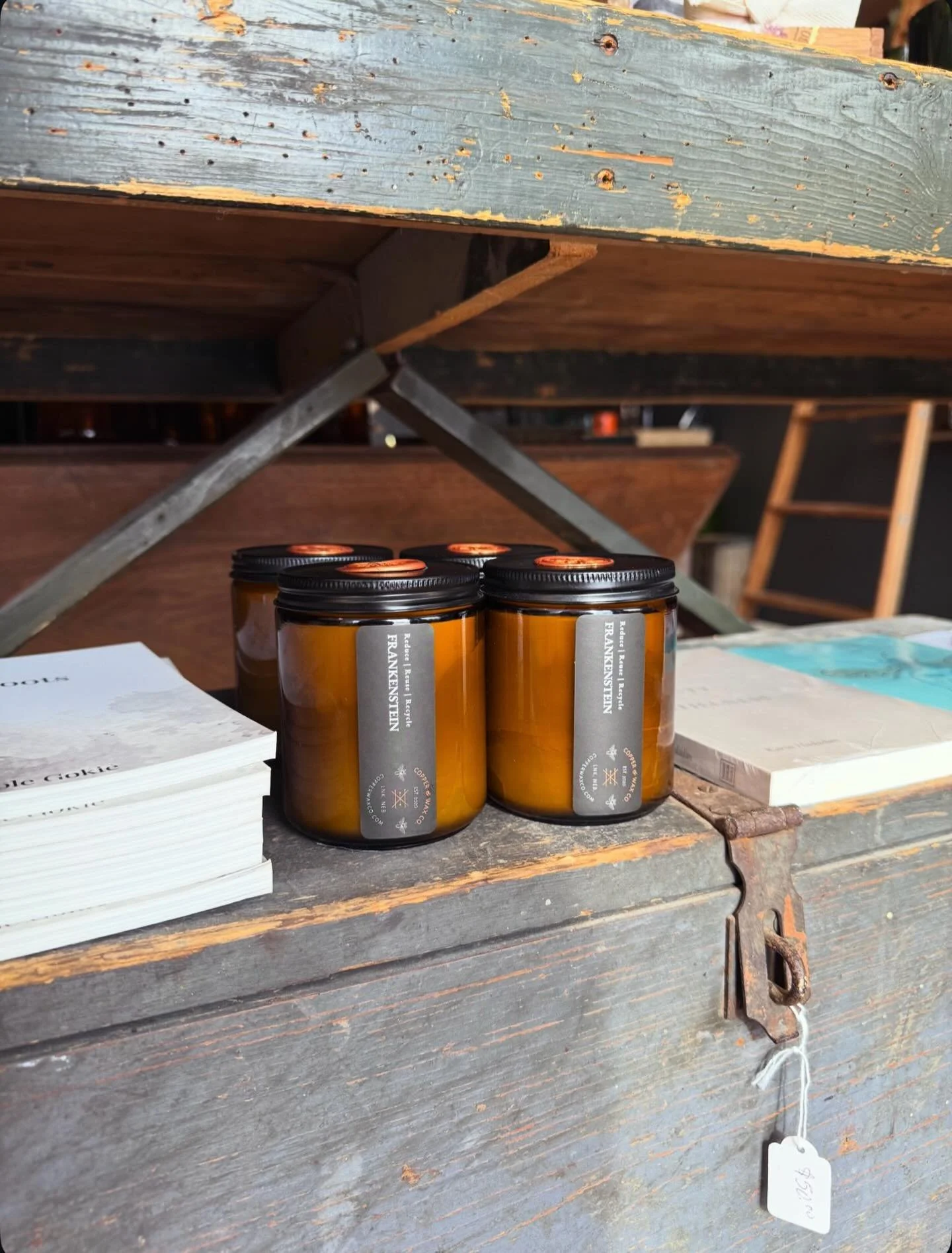 Reminder: we&rsquo;re closed today! 🕯️

Don&rsquo;t fear! Find us tomorrow (Sunday) at Wilderness Ridge for the Sweetheart Soir&eacute;e with @creativecollabsne 💖