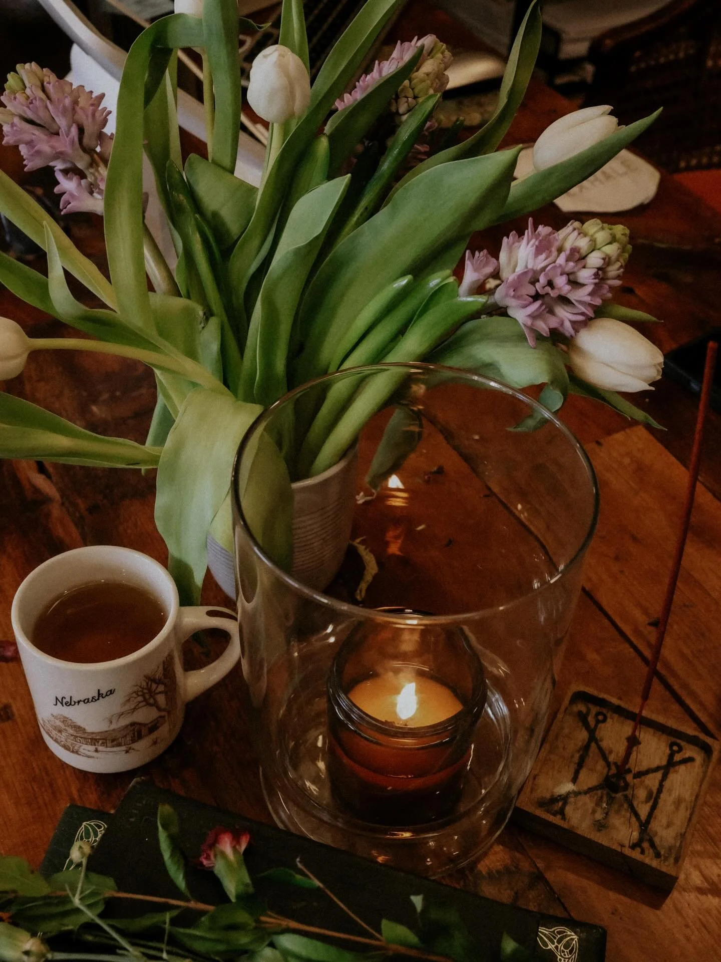 &ldquo;𝑇ℎ𝑒 𝑡𝑟𝑢𝑒 𝑎𝑙𝑐ℎ𝑒𝑚𝑦 𝑜𝑓 𝑙𝑖𝑓𝑒 𝑖𝑠 𝑓𝑜𝑢𝑛𝑑 𝑖𝑛 𝑔𝑟𝑎𝑡𝑖𝑡𝑢𝑑𝑒, 𝑓𝑜𝑟 𝑖𝑡 𝑡𝑟𝑎𝑛𝑠𝑓𝑜𝑟𝑚𝑠 𝑡ℎ𝑒 𝑚𝑢𝑛𝑑𝑎𝑛𝑒 𝑖𝑛𝑡𝑜 𝑡ℎ𝑒 𝑠𝑎𝑐𝑟𝑒𝑑 𝑎𝑛𝑑 𝑏𝑖𝑛𝑑𝑠 𝑡ℎ𝑒 𝑠𝑜𝑢𝑙 𝑡𝑜 𝑡ℎ𝑒 𝑟ℎ𝑦𝑡ℎ𝑚 𝑜𝑓 𝑡ℎ𝑒 𝑢𝑛𝑖𝑣𝑒?