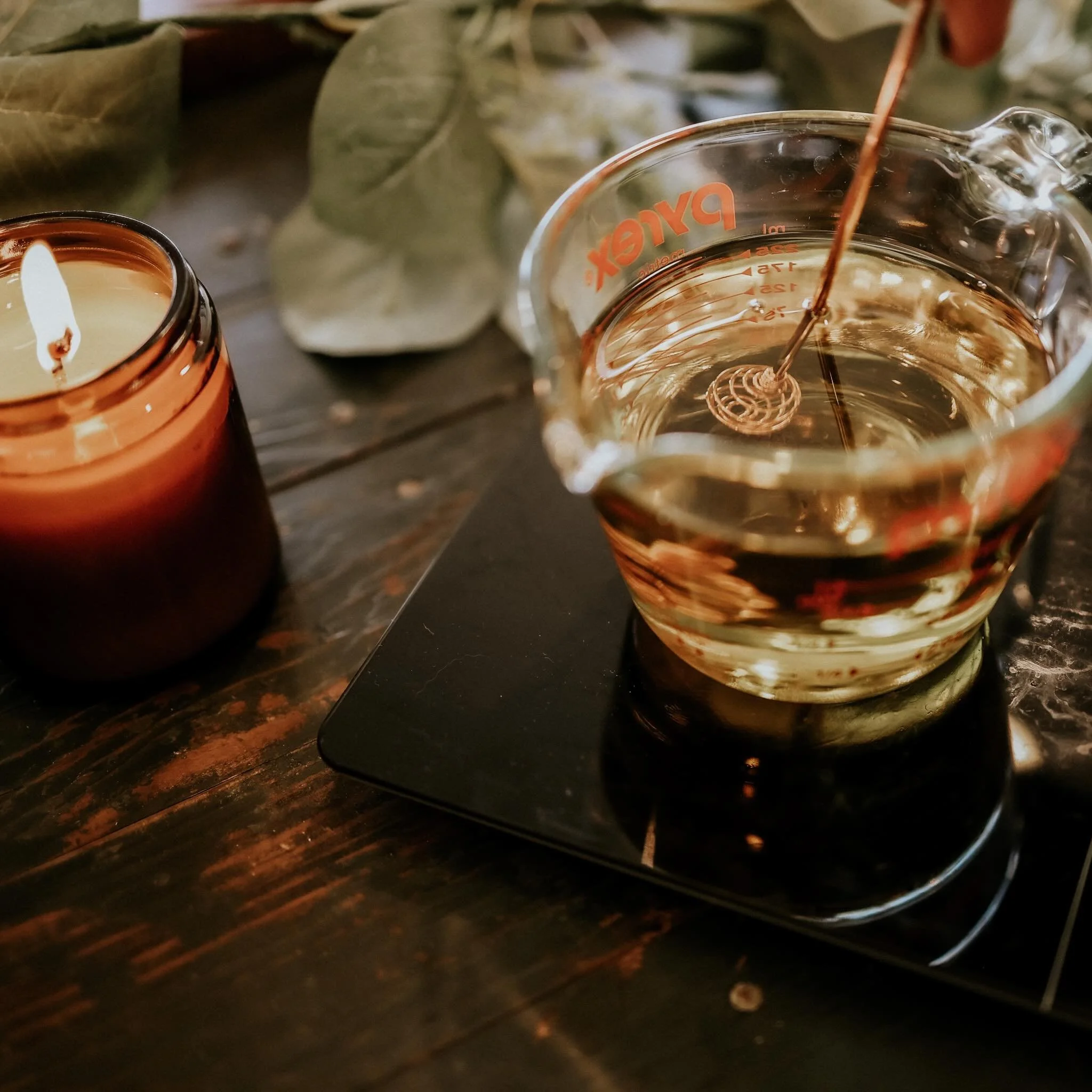 What you get here at Copper:

🐝 Nature in every jar 
⚒️ Handcrafted with care 
🧡 Woman-owned 
📦 Delivered with love 
🕯️Locally sourced beeswax