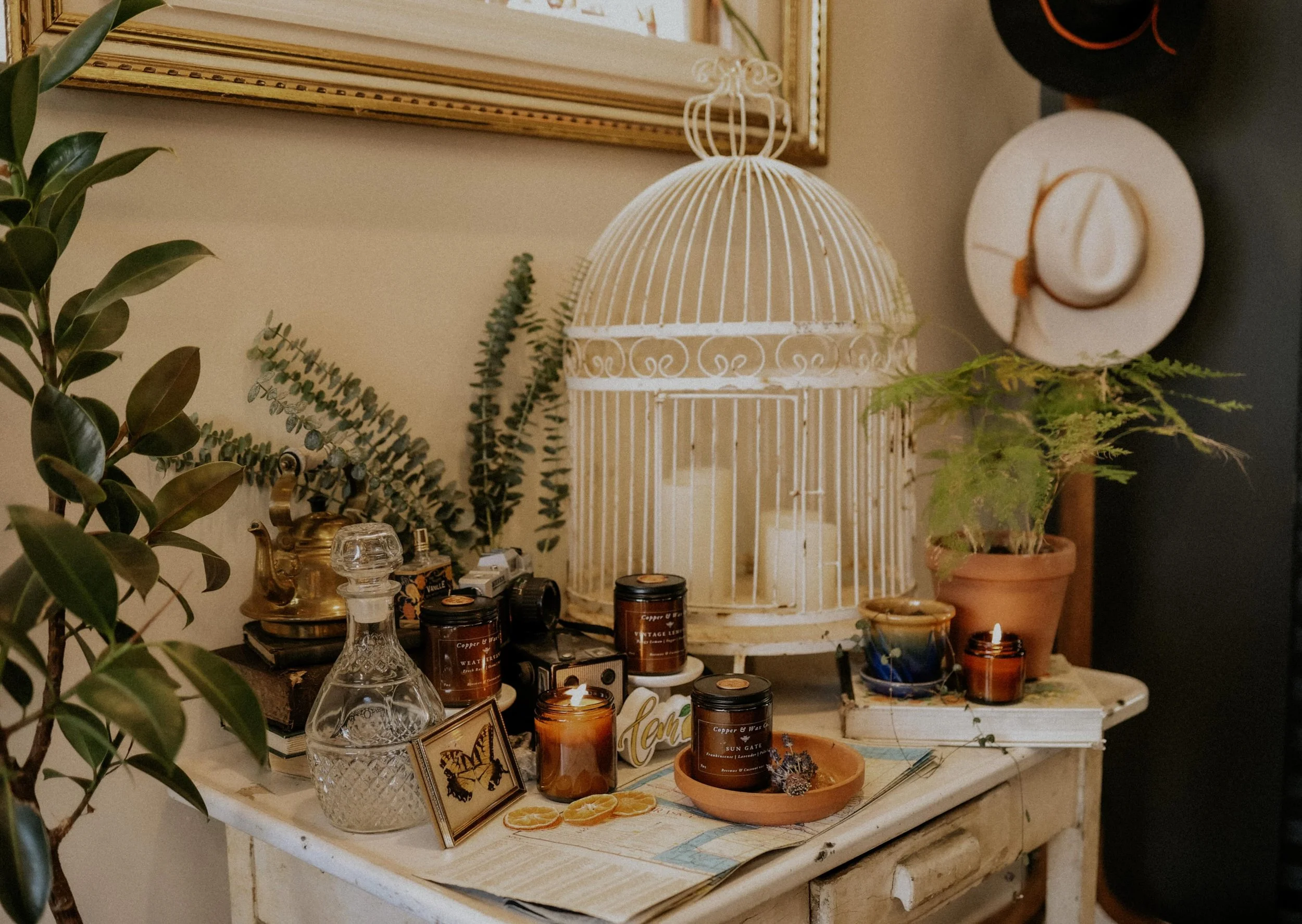 🕯️Headed over to our @creativecollabsne space today for a quick refresh! ⤵️

Let us know what products you&rsquo;d love to see stocked there! 💫