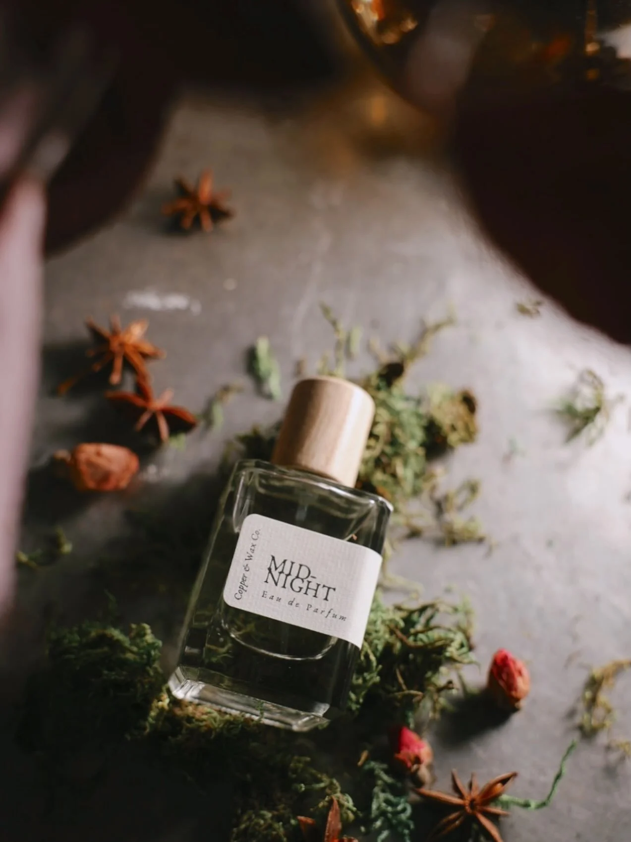 🖤 MƖƊƝƖƓӇƬ 🖤 

A top seller across all products! ℳ𝒾𝒹𝓃𝒾ℊ𝒽𝓉 is typically loved by all with its fragrance of 𝒷𝓁𝒶𝒸𝓀 𝒸𝓊𝓇𝓇𝒶𝓃𝓉𝓈, 𝒶𝓂𝒷ℯ𝓇, 𝒶𝓃𝒹 𝒶𝒷𝓈𝒾𝓃𝓉𝒽ℯ. We consider this our &ldquo;date night&rdquo; scent because of its moody