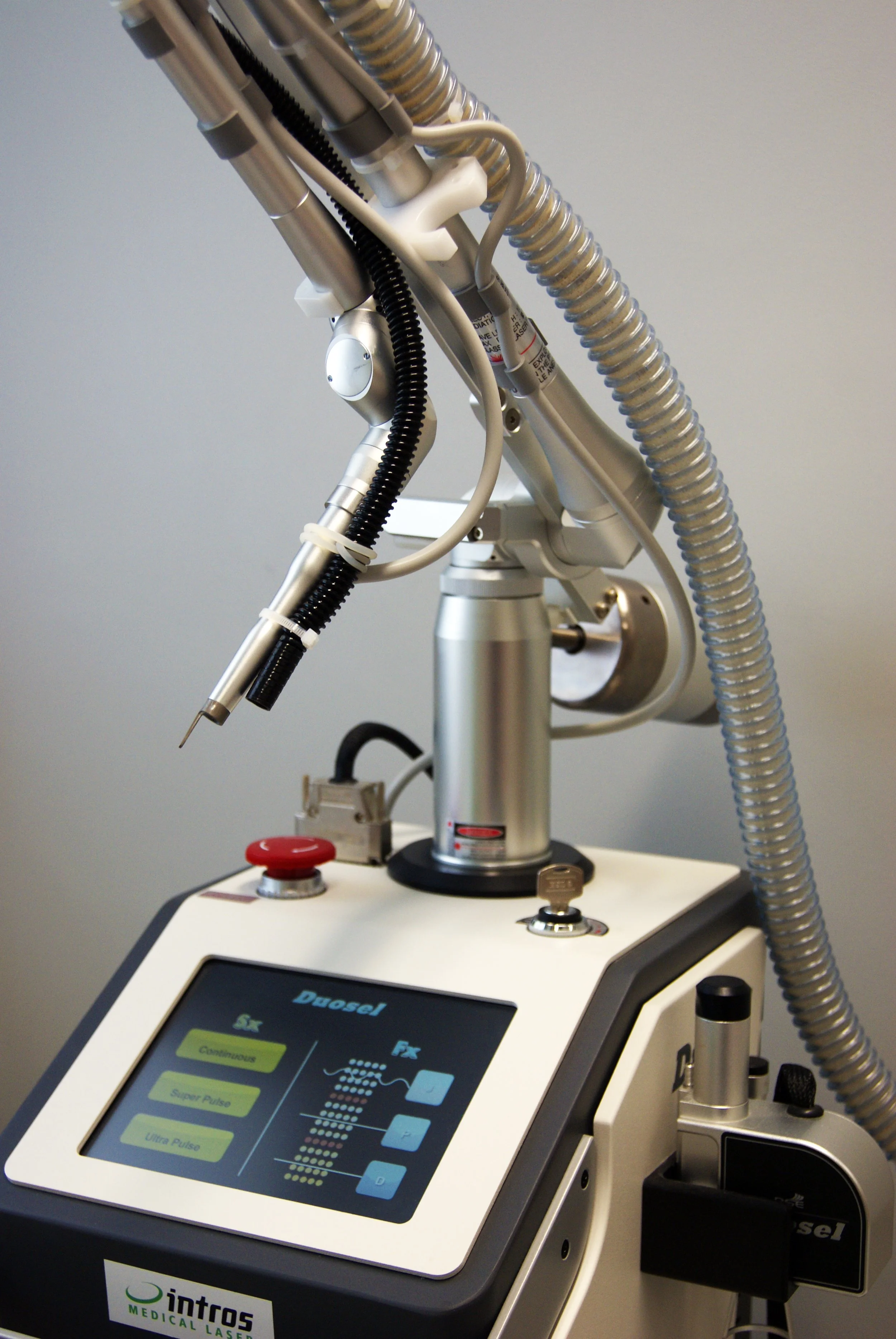 Intros CO2-Laser.JPG