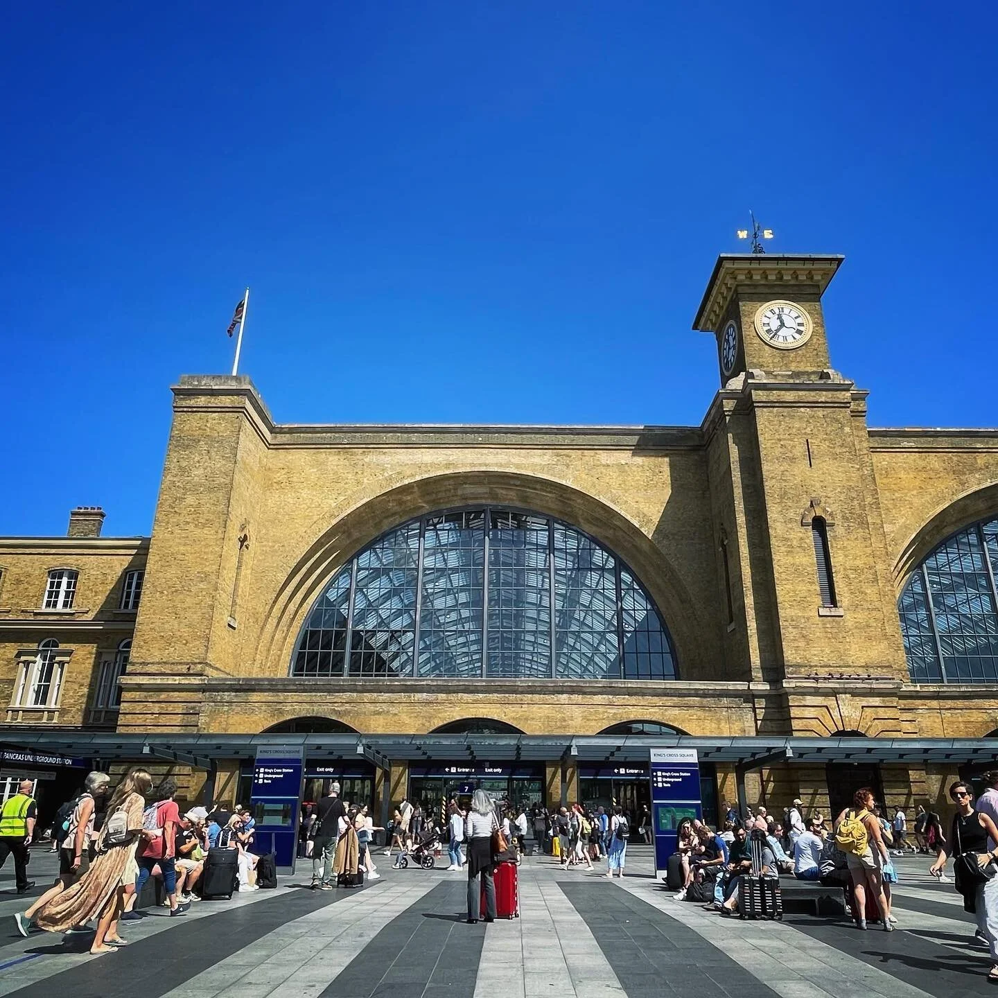 暑かったです。
#英国 #キングスクロス #UK #kingscross #station