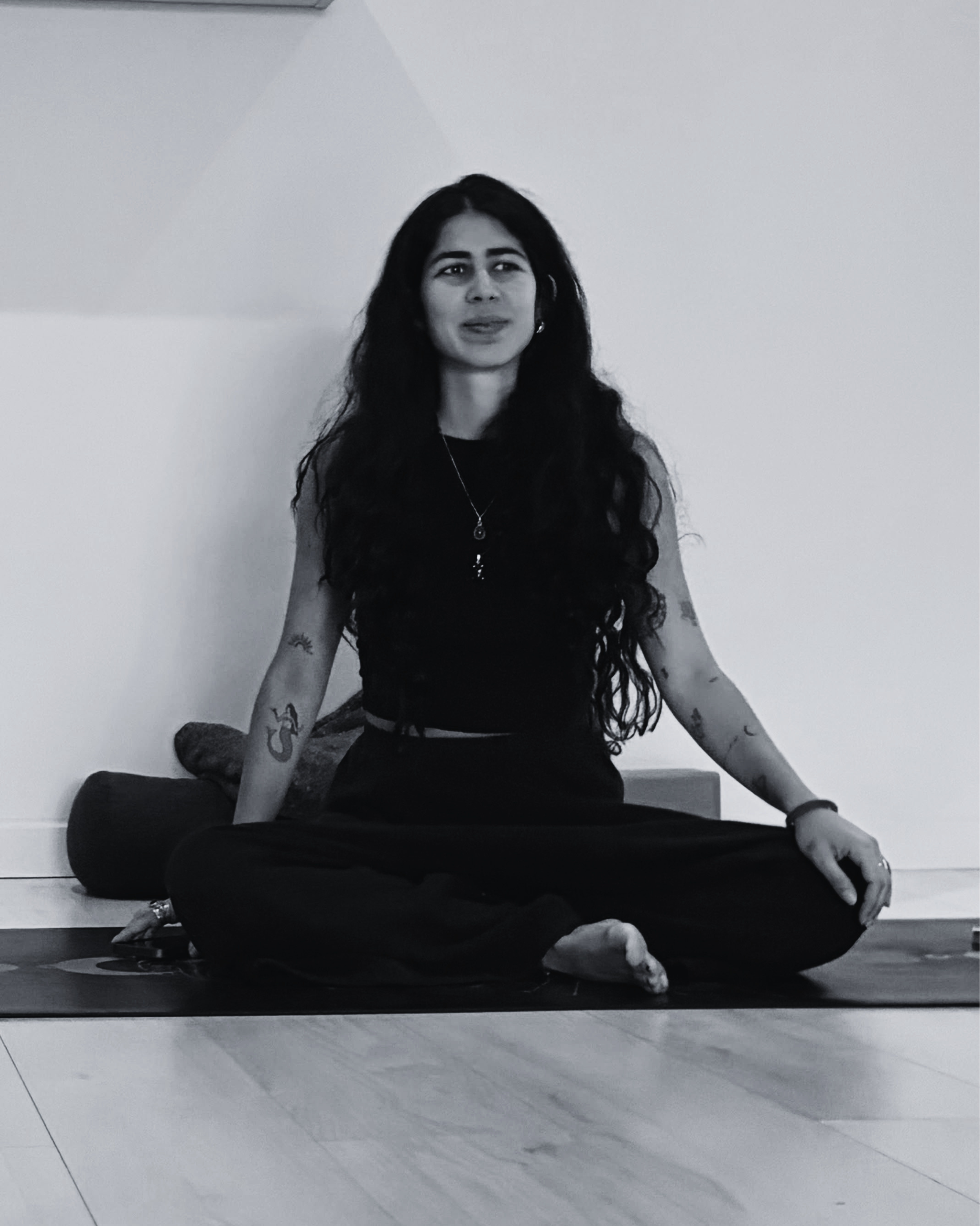 Daniella es facilitadora de Hatha, vinyasa y restaurativo.