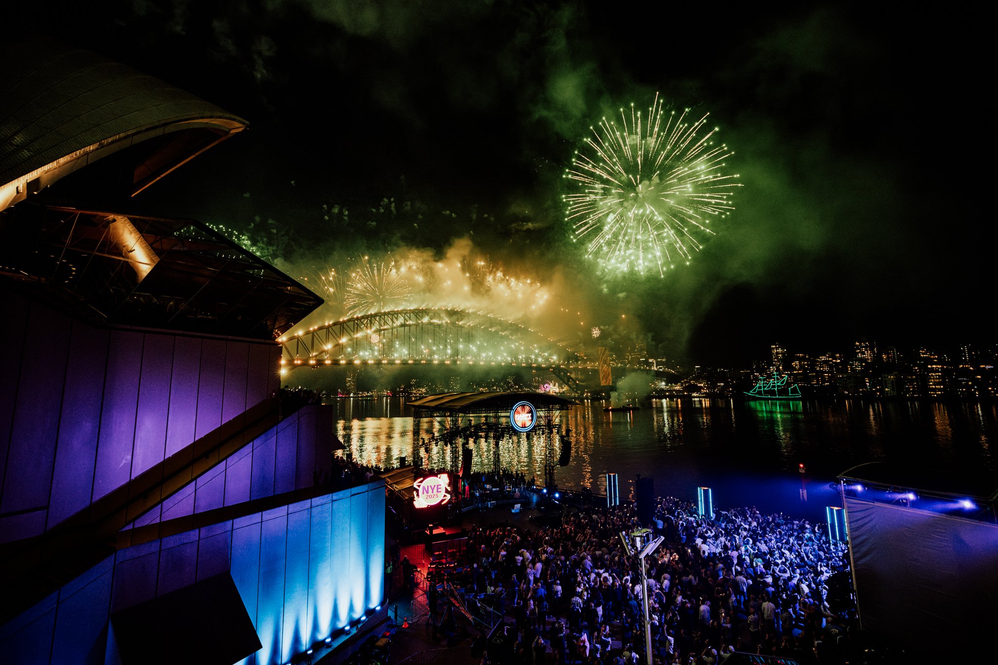 ABC_NYE_2025_12AMFIREWORKS_@RUBYBOLAND-6.jpg