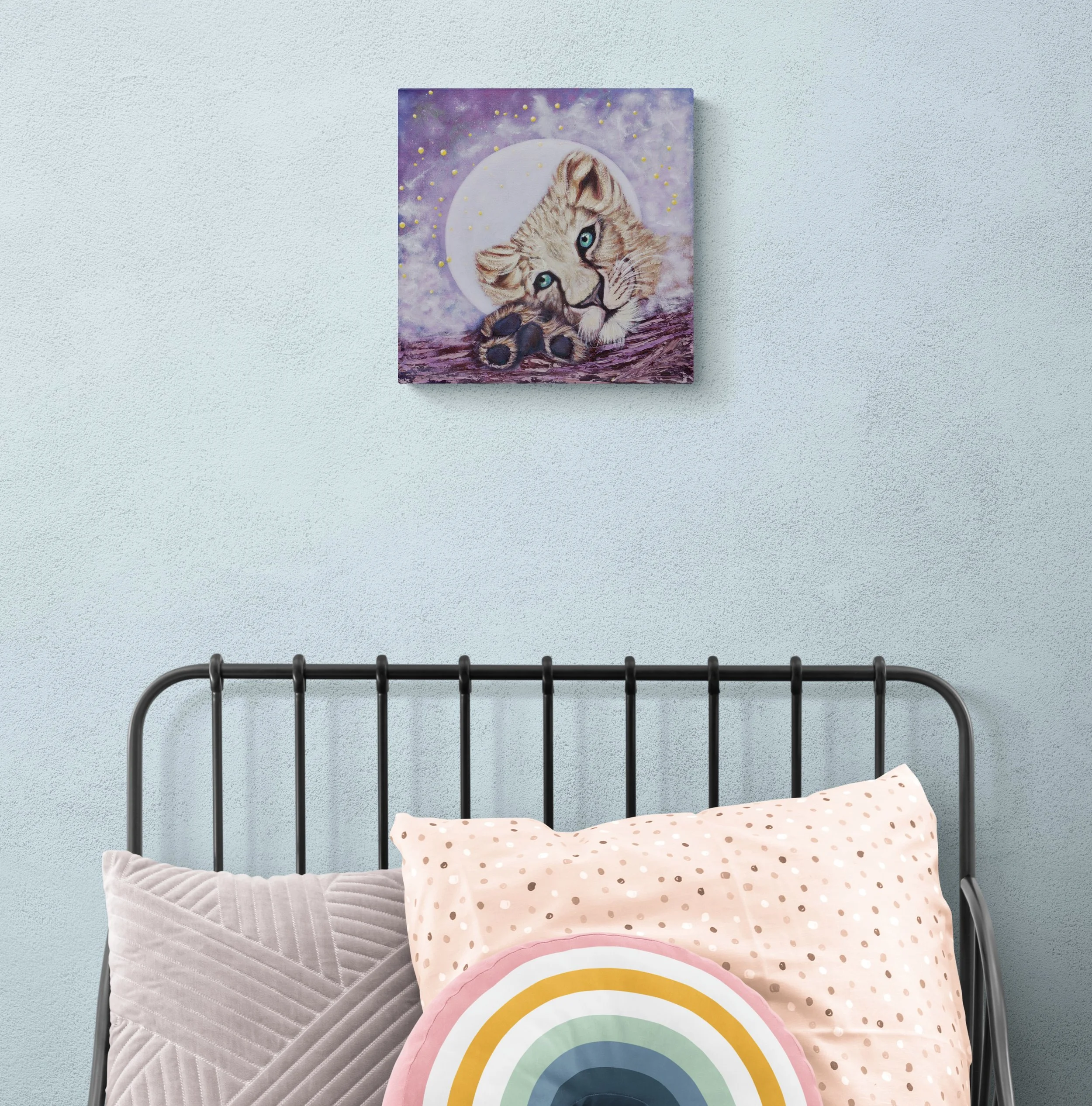 Colorful_kids_bed_with_cushions.jpg