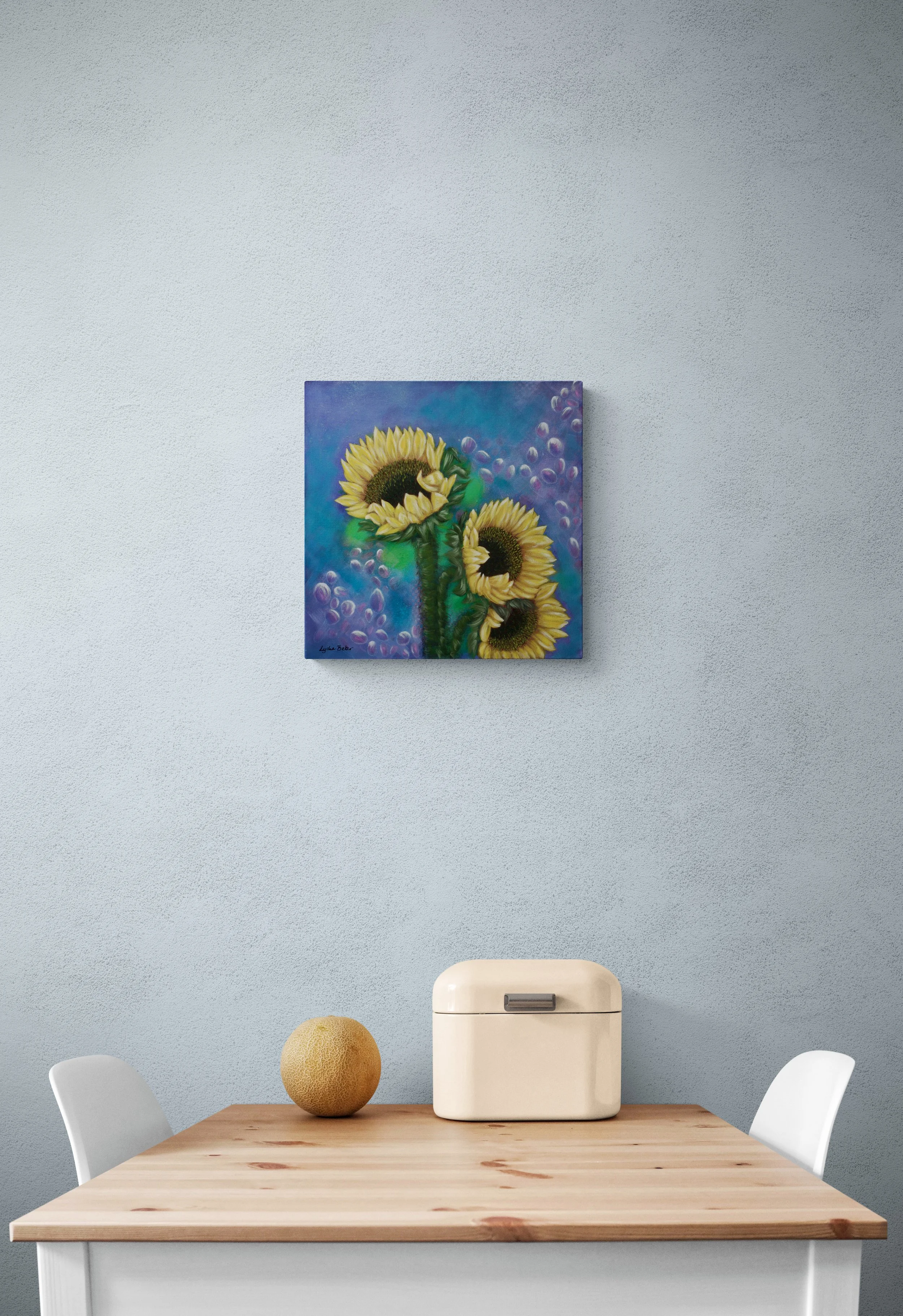 Kitchen_table_with_bread_bin.jpg