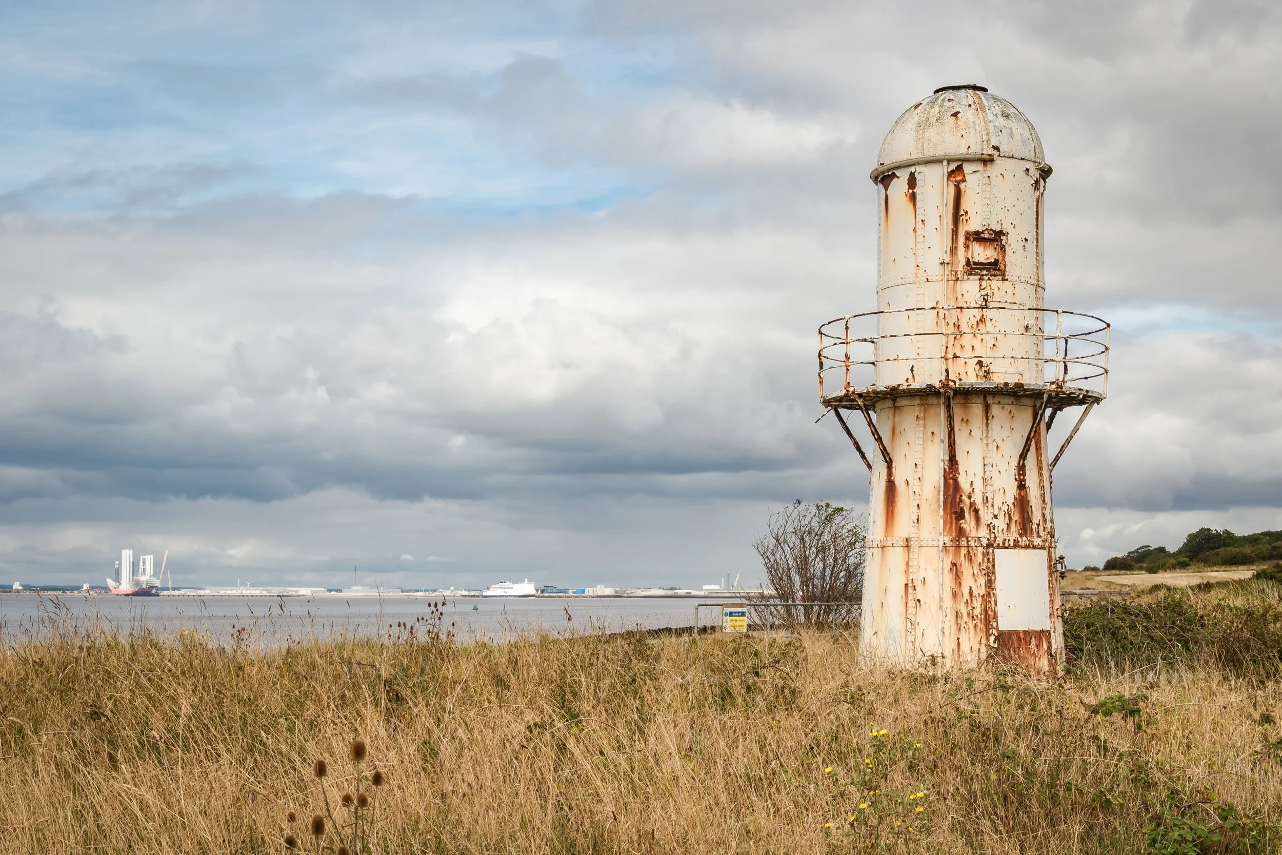 Lighthouse at Thorngumbald on the River Humber