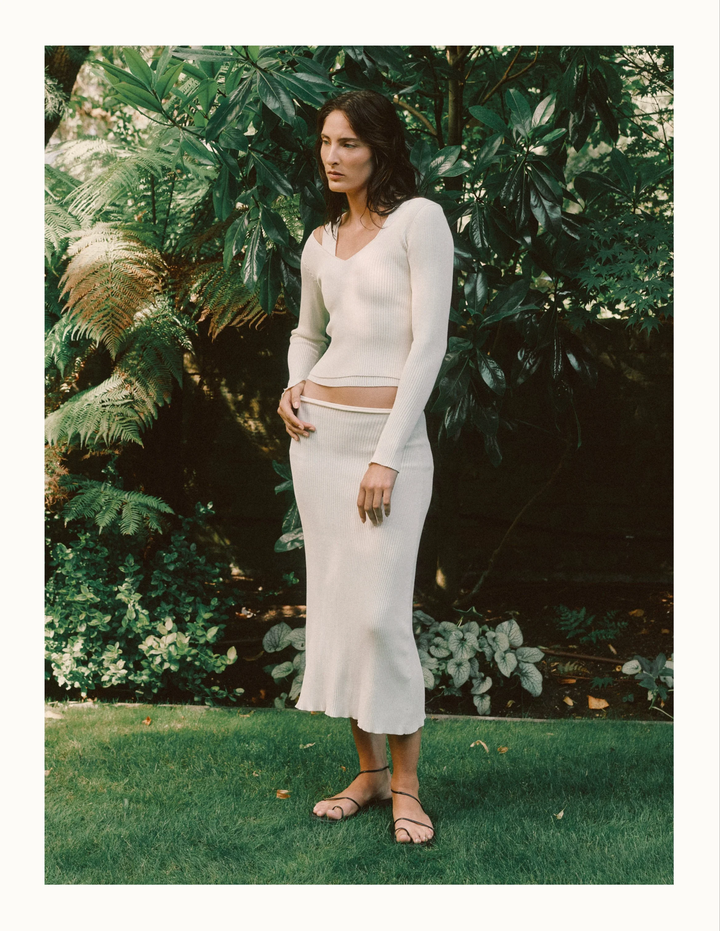 ELAINE FIELD // LE SOLEIL NOIR - RESORT ‘26

Photography: Jess Segal | Creative Direction: Lara Rogers |  Styling: Aurelia Donaldson | Model: Annie Tice | Hair: Tom Arnett | Make Up: Luz Giraldo | Lighting: Luke Stulinski