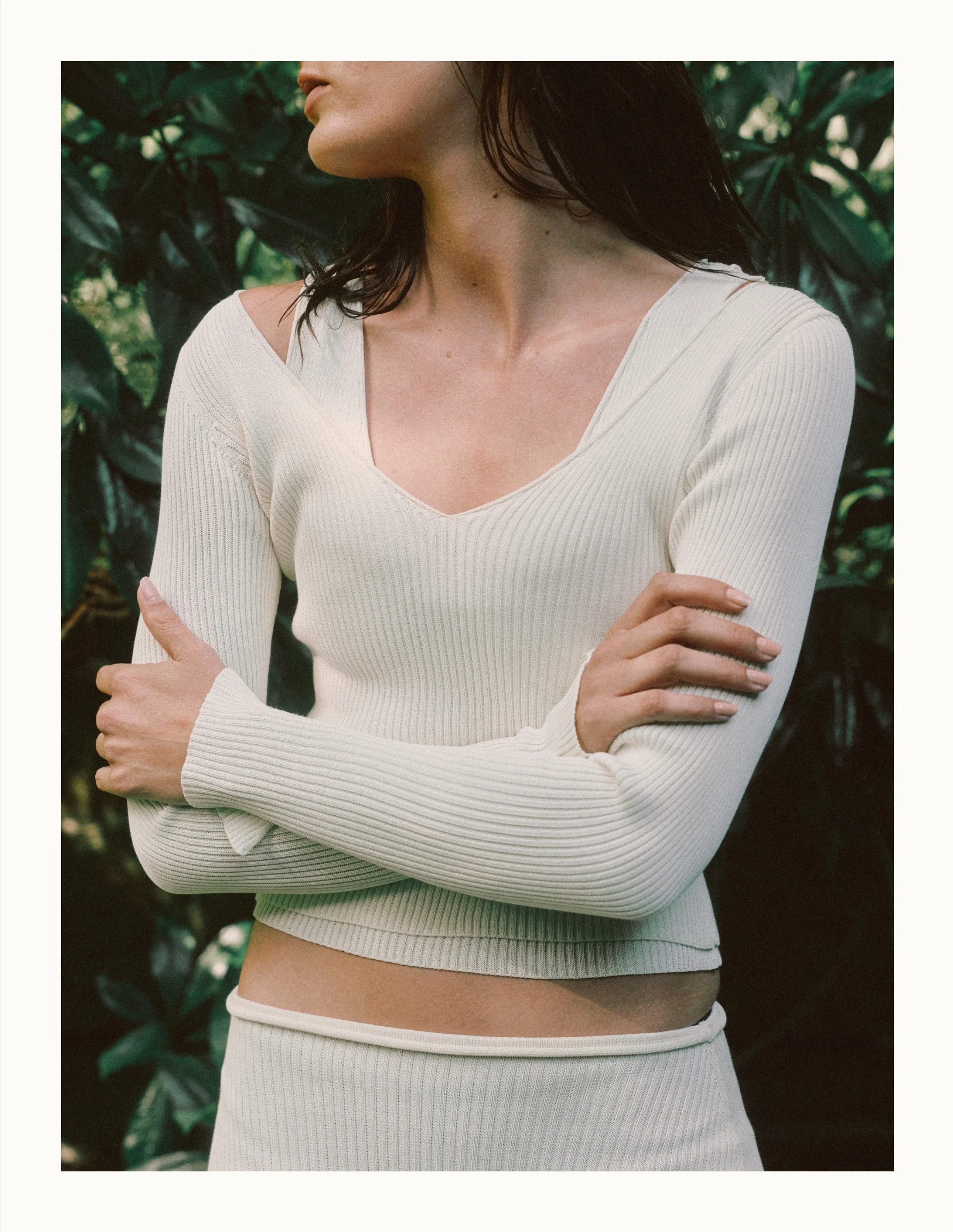 ELAINE FIELD // LE SOLEIL NOIR - RESORT ‘26

Photography: Jess Segal | Creative Direction: Lara Rogers |  Styling: Aurelia Donaldson | Model: Annie Tice | Hair: Tom Arnett | Make Up: Luz Giraldo | Lighting: Luke Stulinski