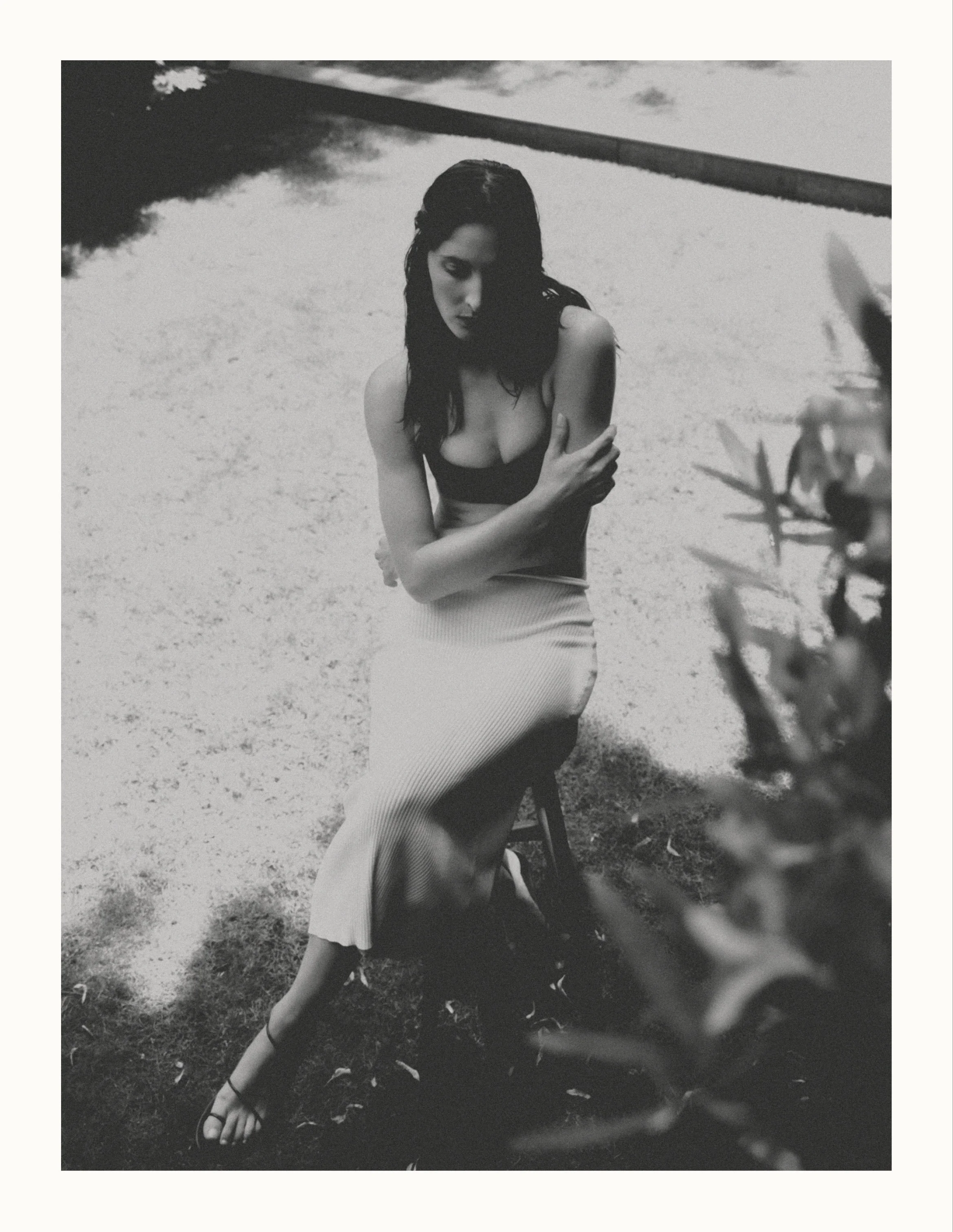 ELAINE FIELD // LE SOLEIL NOIR - RESORT ‘26

Photography: Jess Segal | Creative Direction: Lara Rogers |  Styling: Aurelia Donaldson | Model: Annie Tice | Hair: Tom Arnett | Make Up: Luz Giraldo | Lighting: Luke Stulinski