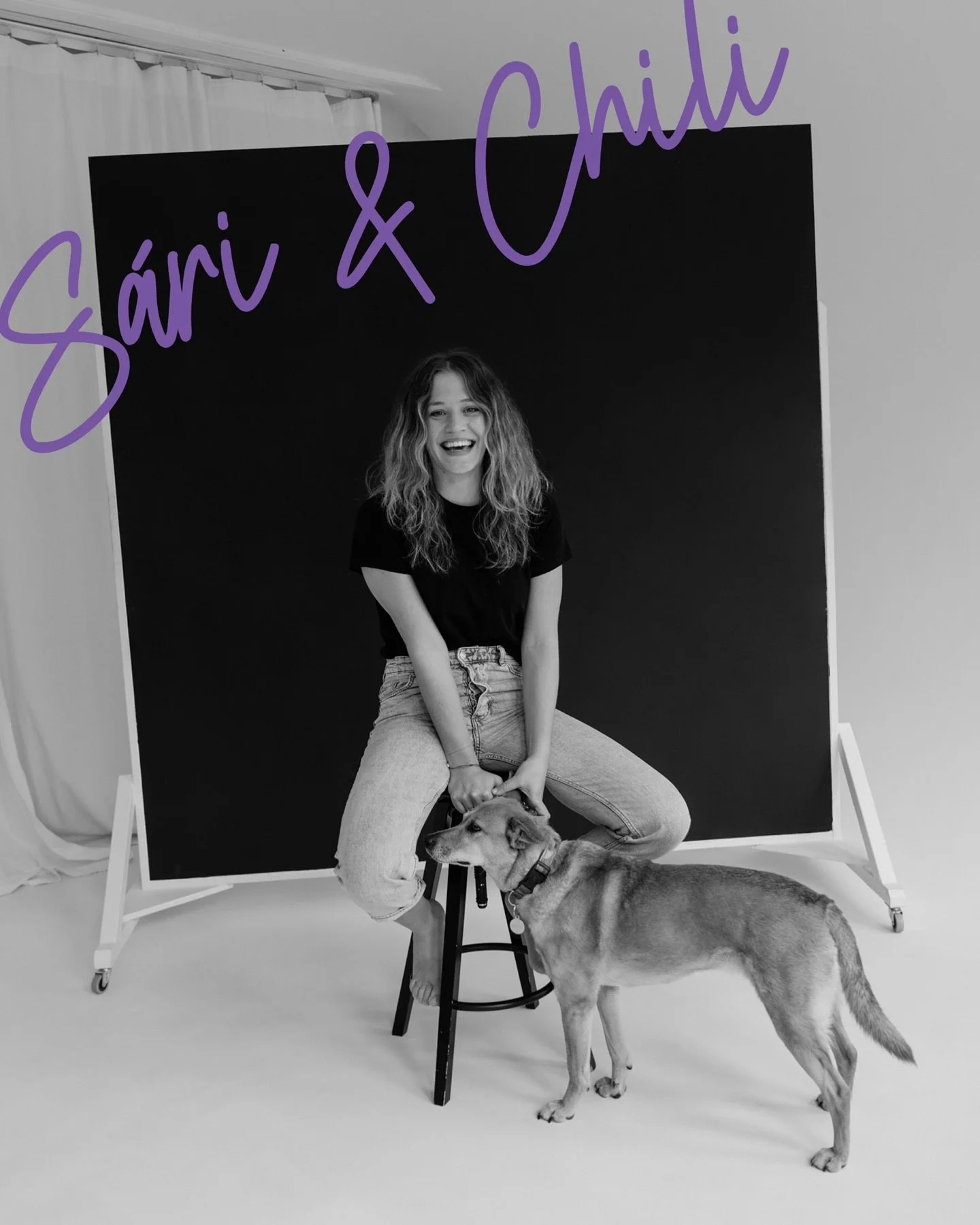 🤍🐶I&rsquo;ve always loved the easy presence S&aacute;ri brings, and now Chili slips right into that same rhythm.
After five years together, it&rsquo;s so clear how naturally they sync. S&aacute;ri&rsquo;s laugh, Chili&rsquo;s curious attention, and