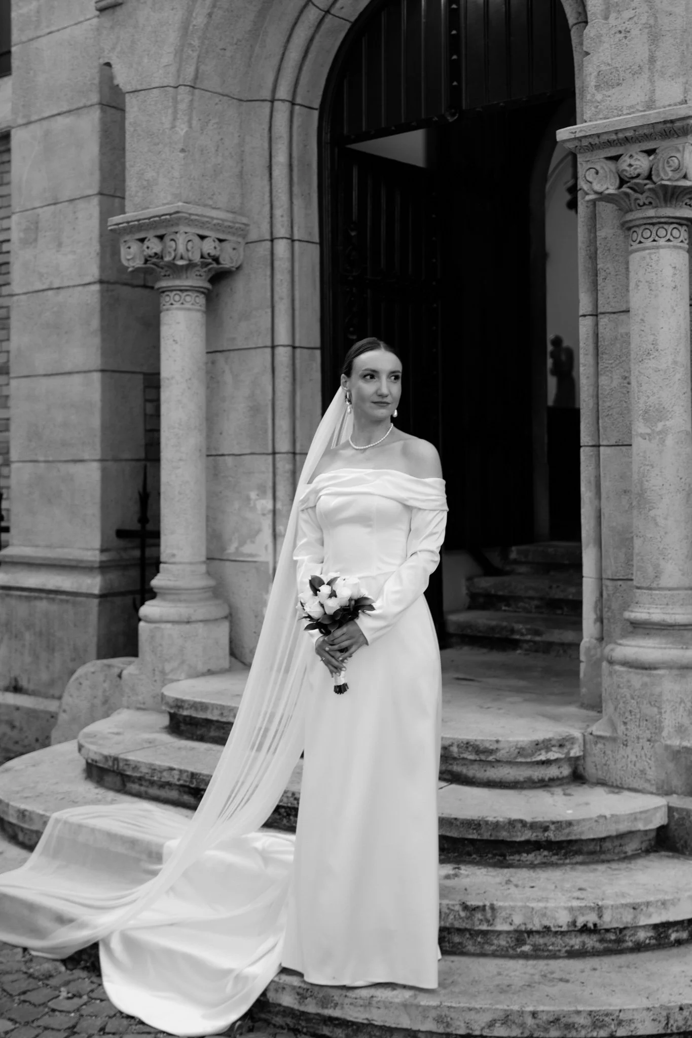 WYP_alla&marton_wedding_budapest_ukrainan_hungarian_ukran_magyar_eskuvo_timeless46.jpg