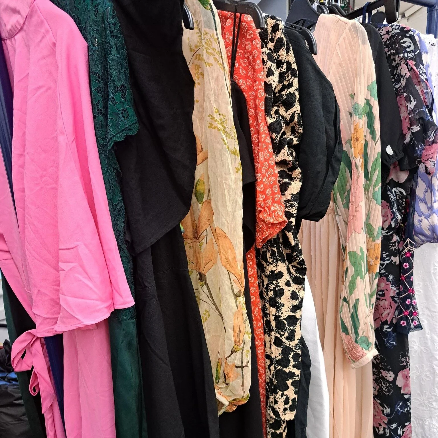 Who's up for another sale before Christmas?! 

All new stock, all brand new clothing in a range of sizes!
Set your alarms for 10am TOMORROW morning!

www.fashionfix.org