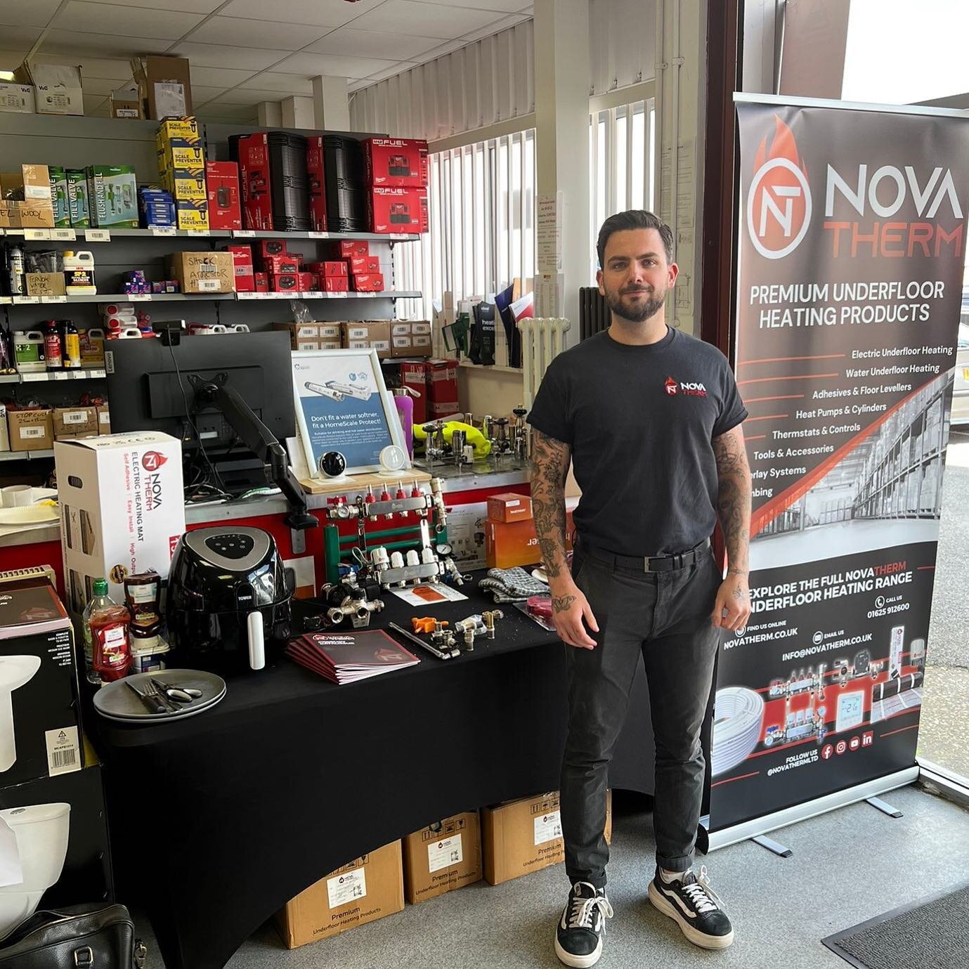 A huge thank you to @mrcentralheating_parkroyal for having us today! We thoroughly enjoyed chatting with everybody that paid us a visit❗️
We are glad that we were able to provide a further insight into how @novathermltd can help you👏

We also hope y