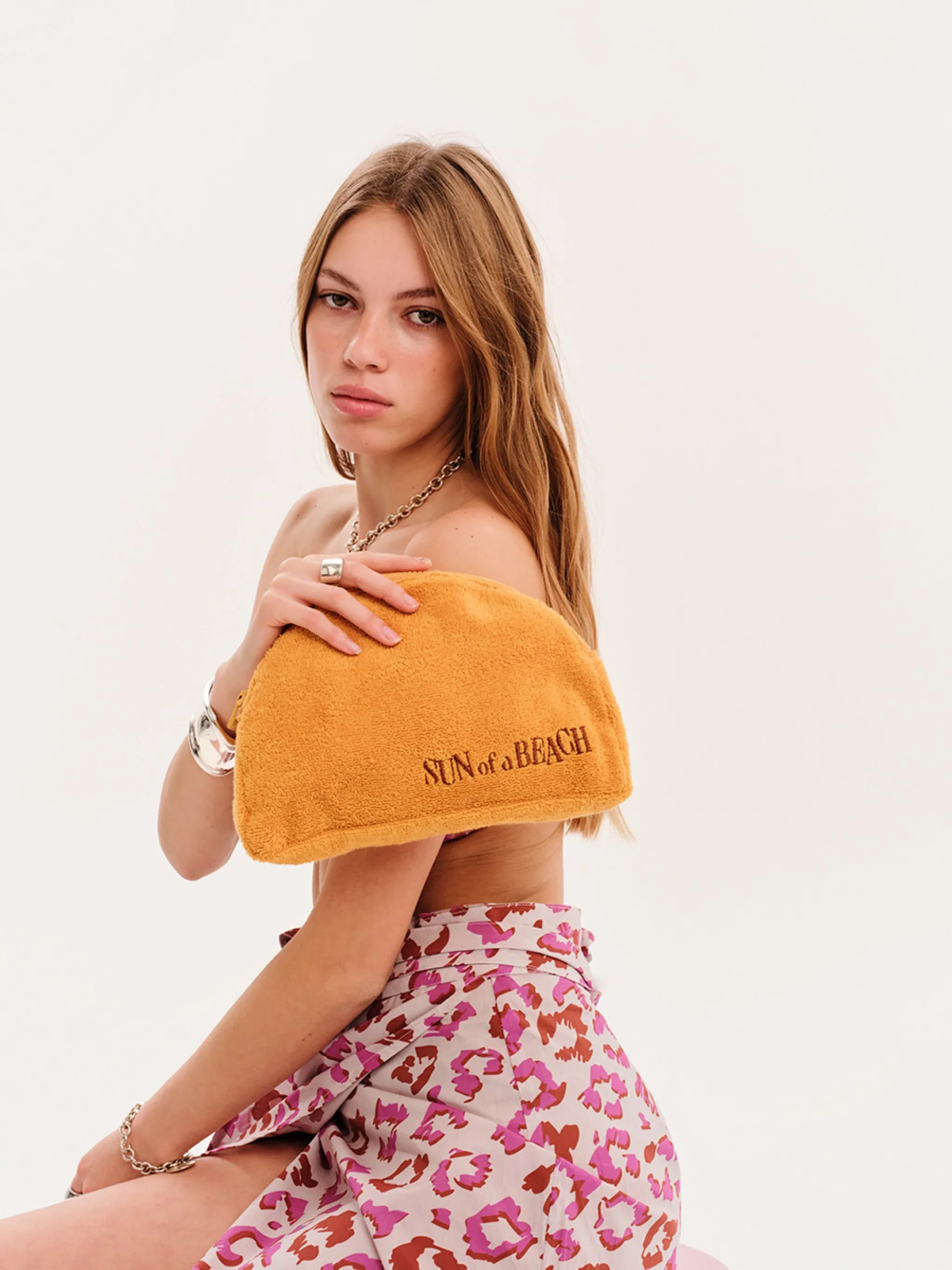 sunflower-small-luna-watreproof-pouch-_3.jpg.webp