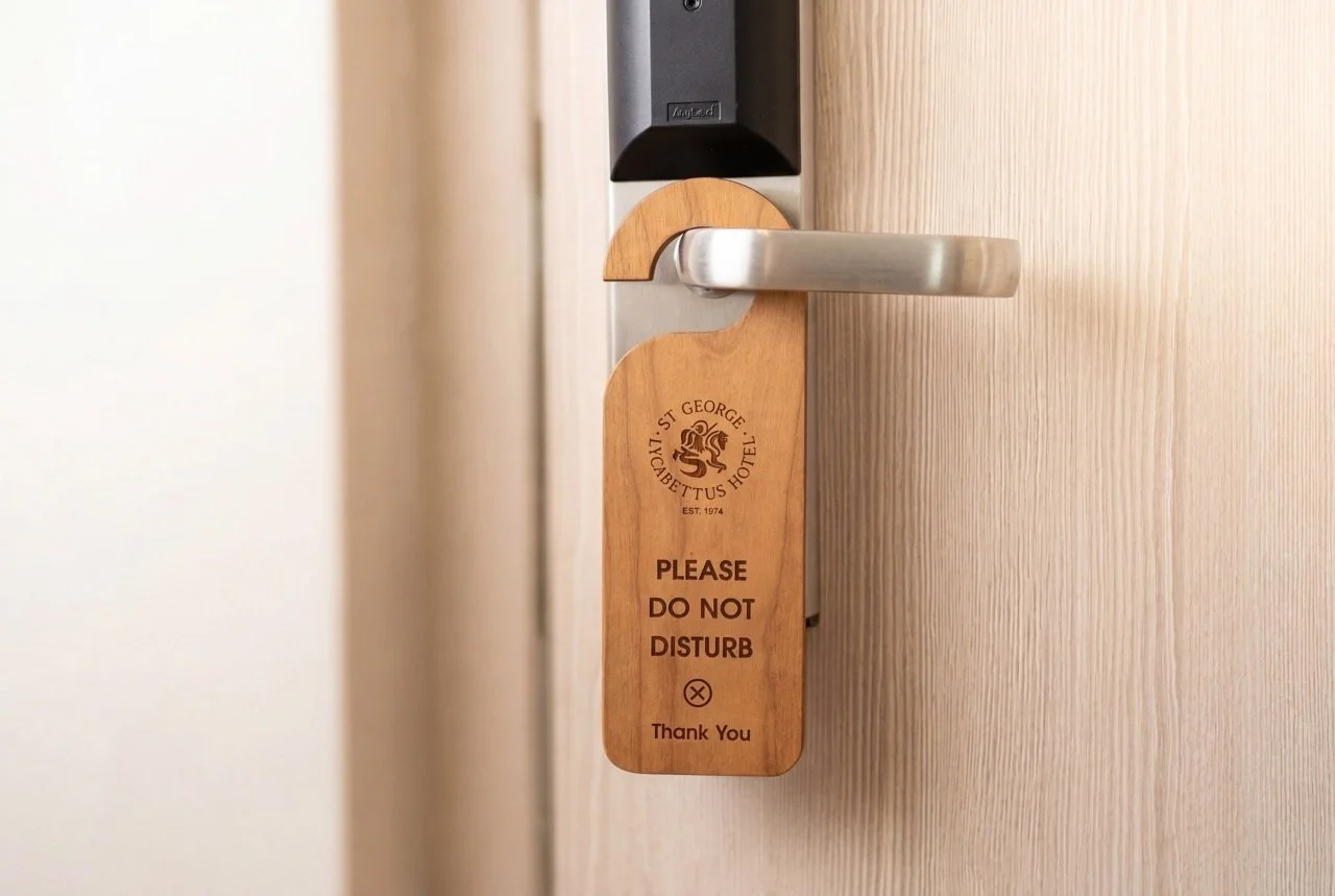 4.DONOTDISTURB.jpg