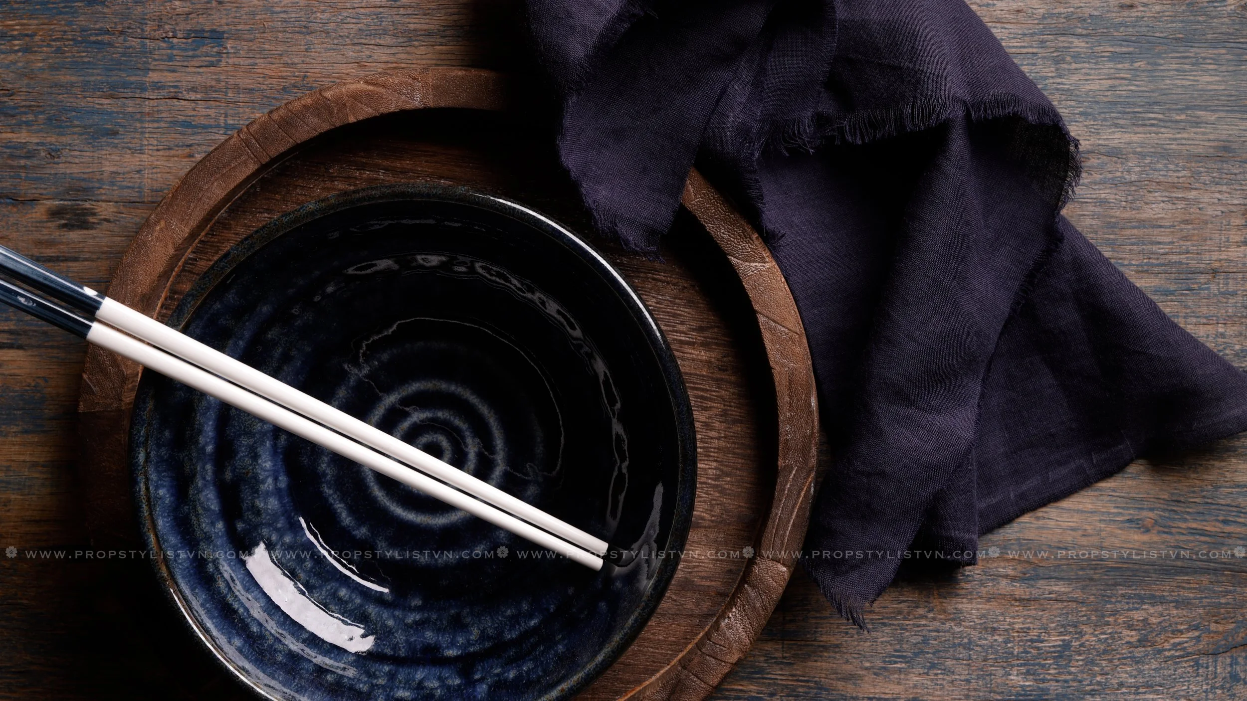 Propstylistvn-C2 55.jpg