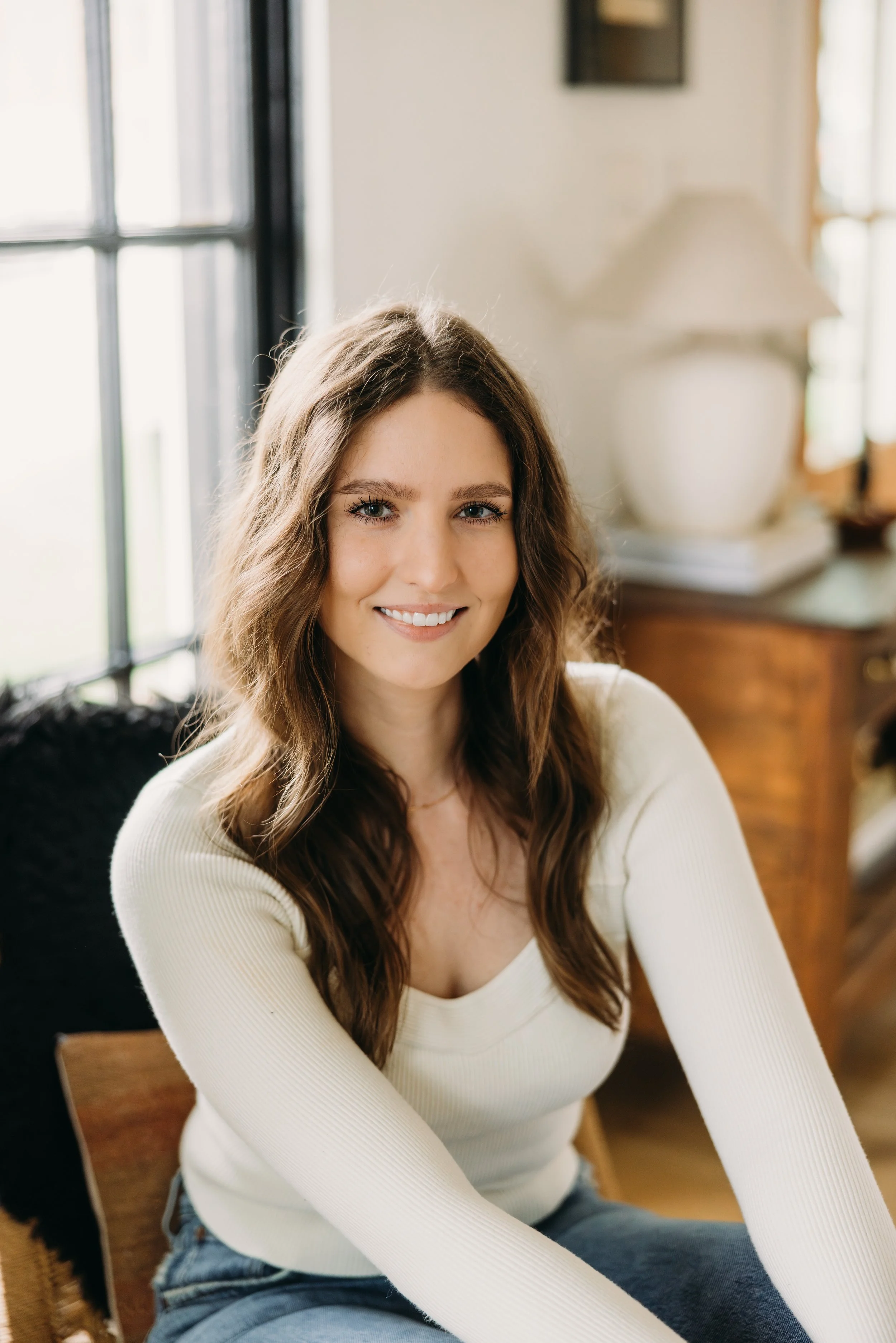 Headshot of Perinatal therapist Amanda Dowd